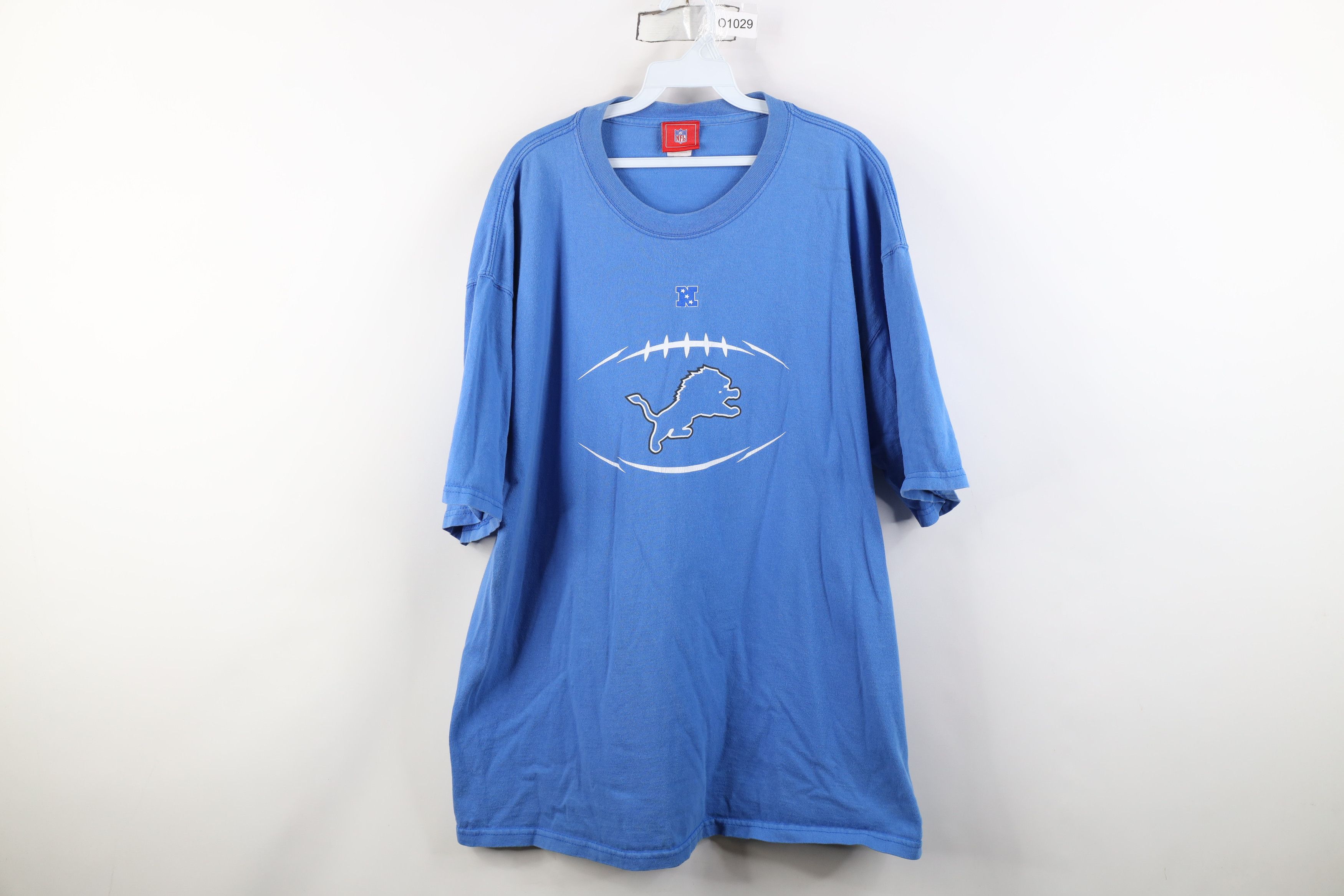 Vintage Vintage Y2K 2005 NFL Lions Football T-Shirt Blue Cotton Size US XXL / EU 58 / 5 - 1 Thumbnail