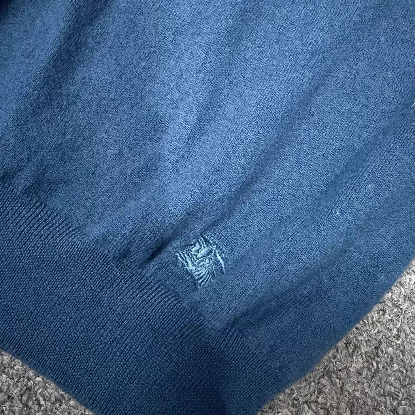Burberry Burberry blue half-zip Horseferry knit L 95new Size US L / EU 52-54 / 3 - 3 Thumbnail