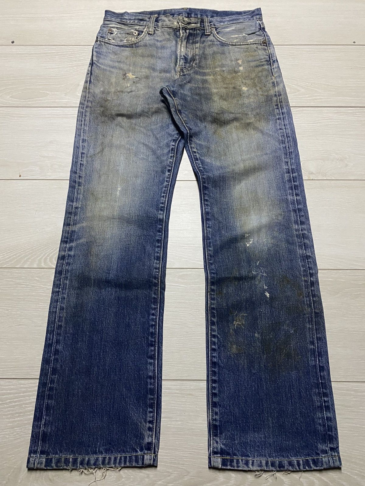 Uniqlo Vintage Japanese Brand Uniqlo Grunge Distressed Loose Jeans Size US 32 / EU 48 - 1 Thumbnail