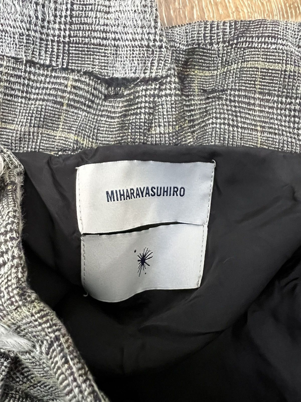 Maison MIHARA YASUHIRO Mihara Yasuhiro distressed patchwork plaid skirt Size 28" / US 6 / IT 42 - 4 Thumbnail