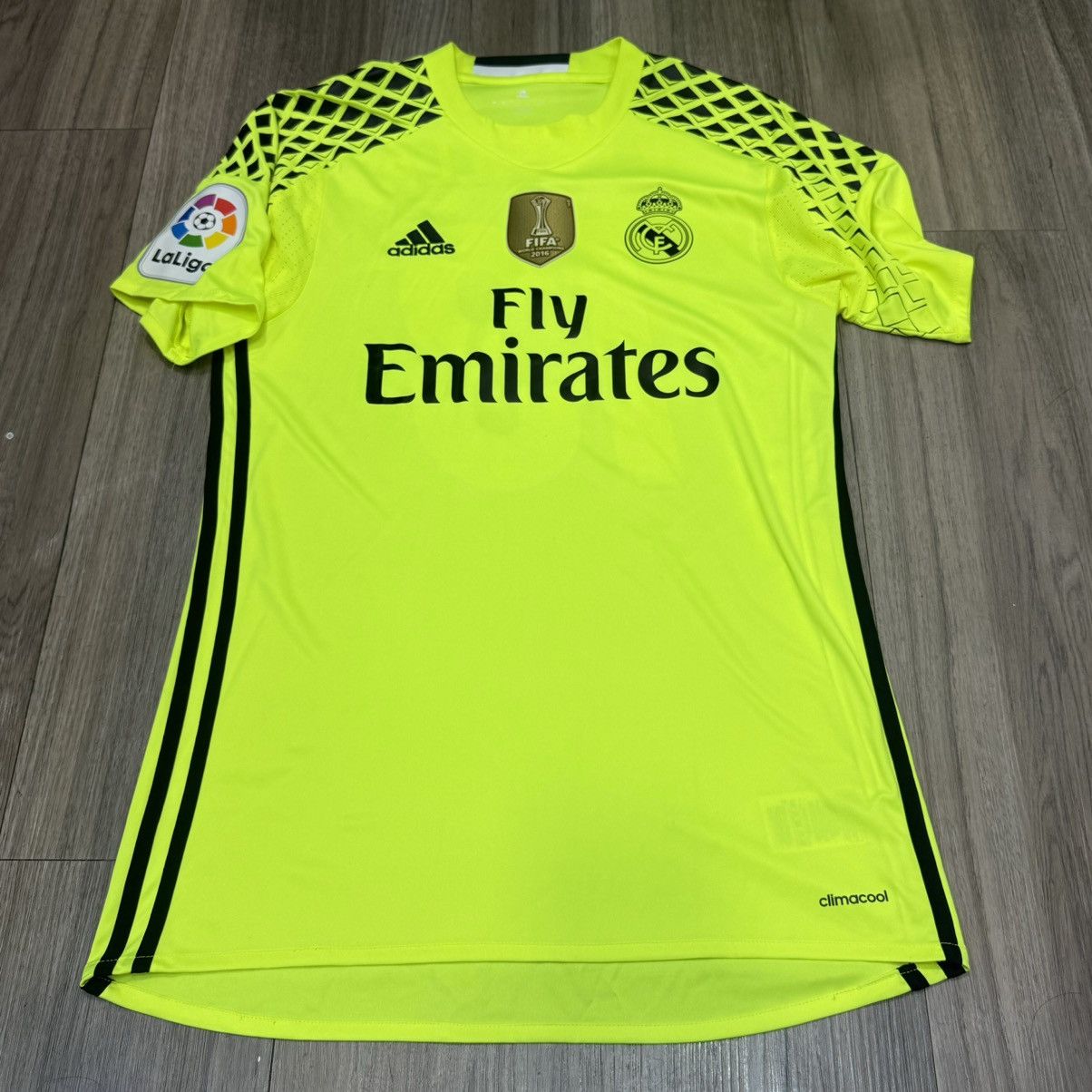 Adidas Real Madrid 16/17 goalkeeper gk shirt #13 K.Casilla Size US S / EU 44-46 / 1 - 1 Thumbnail