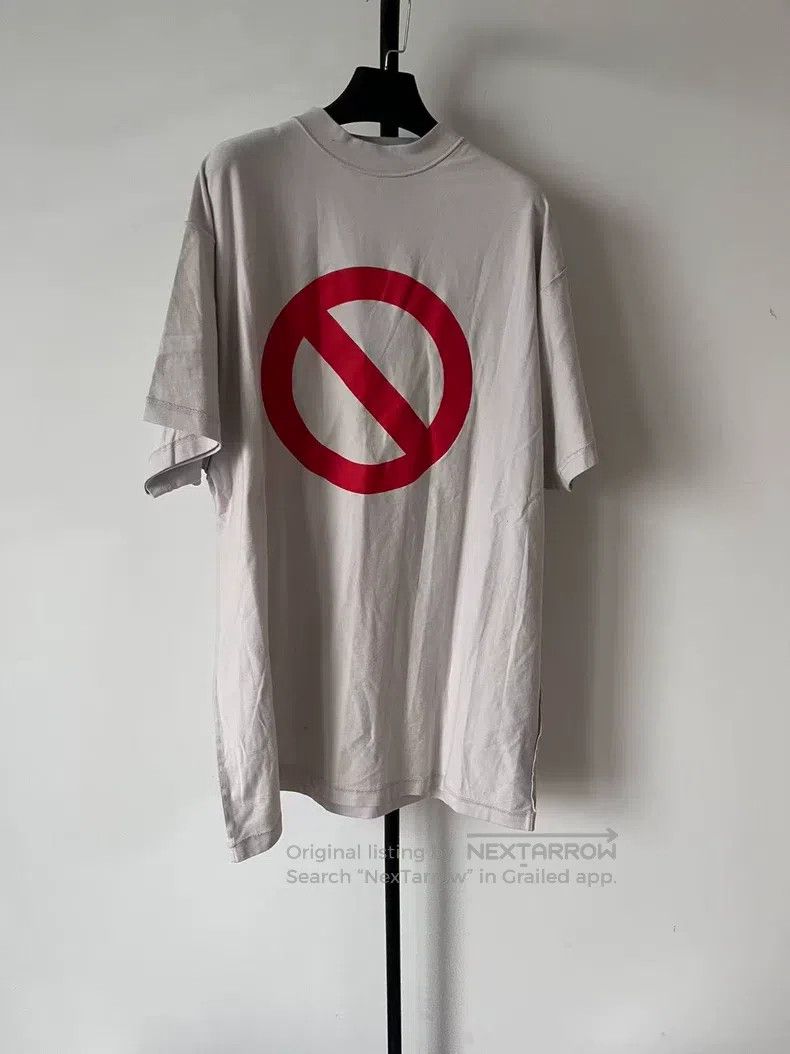 Balenciaga Balenciaga Letter Logo Printed Round Neck Short Sleeve T-S Size US M / EU 48-50 / 2 - 1 Thumbnail