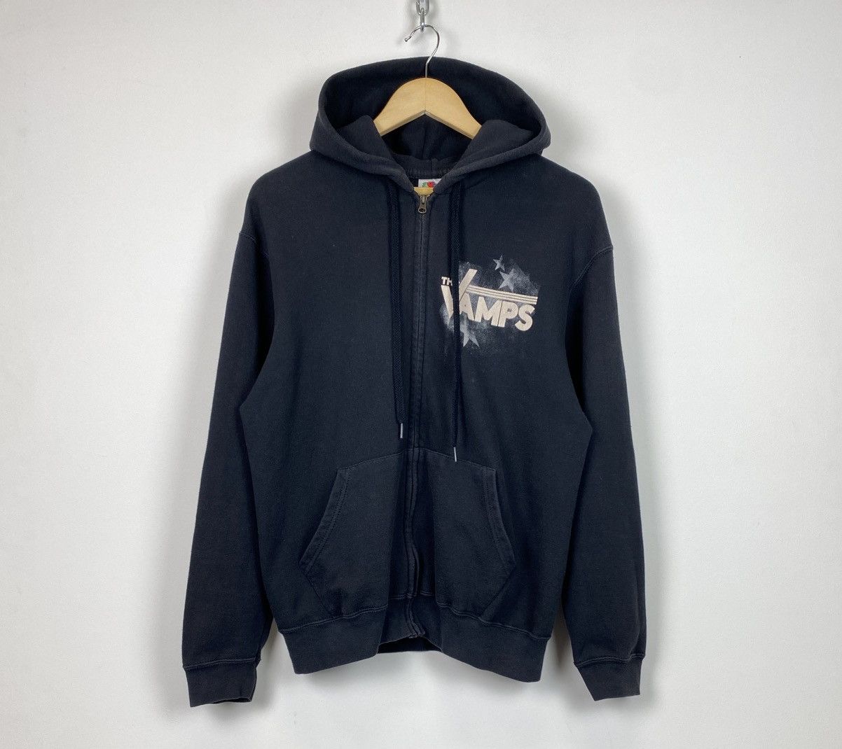 Band Tees The Vamps Full Zip Up Rock Band Hoodie Graphic Black Y2K Top Size US M / EU 48-50 / 2 - 4 Thumbnail