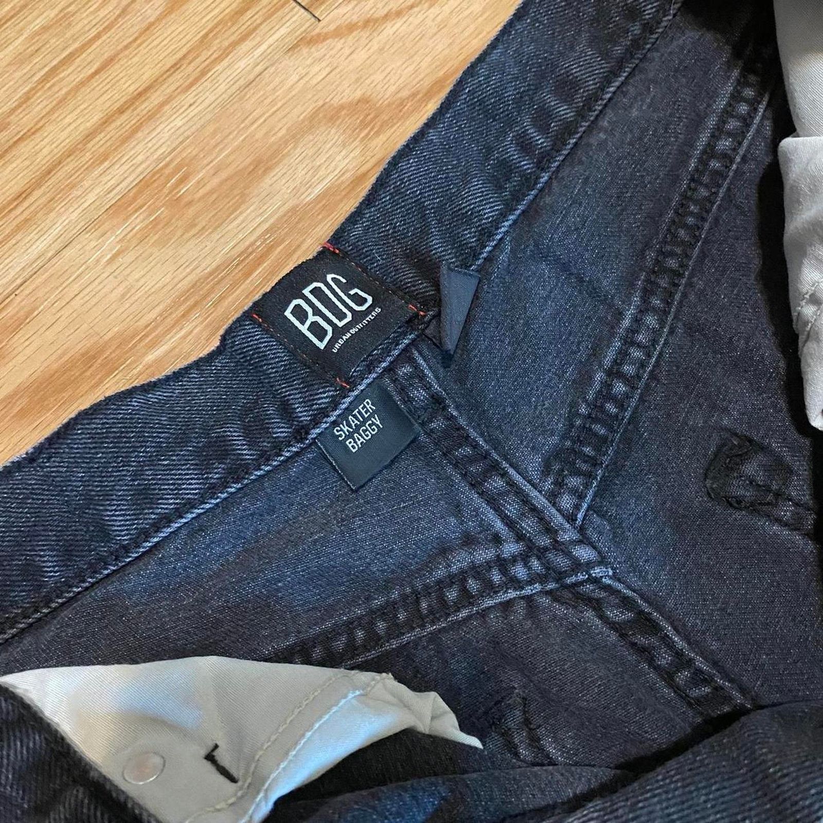 Urban Outfitters Wide leg distressed jeans Size 28" / US 6 / IT 42 - 4 Thumbnail