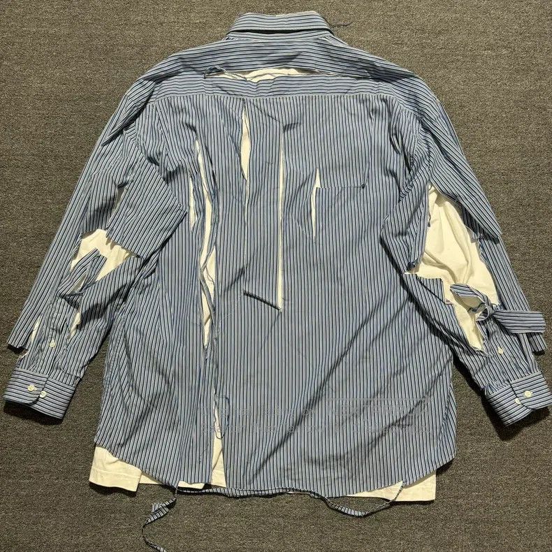 Balenciaga Balenciaga Large Destroyed Blue Striped Fake Two-piece Lon Size XXS / US 00 / IT 34 - 2 Thumbnail
