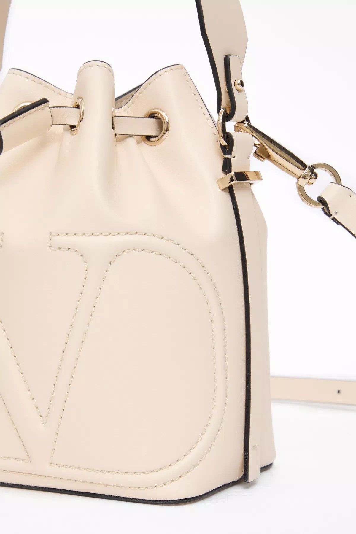 Valentino oc11z0725 Size:OS/Shoulder Bag in White Size ONE SIZE - 4 Thumbnail