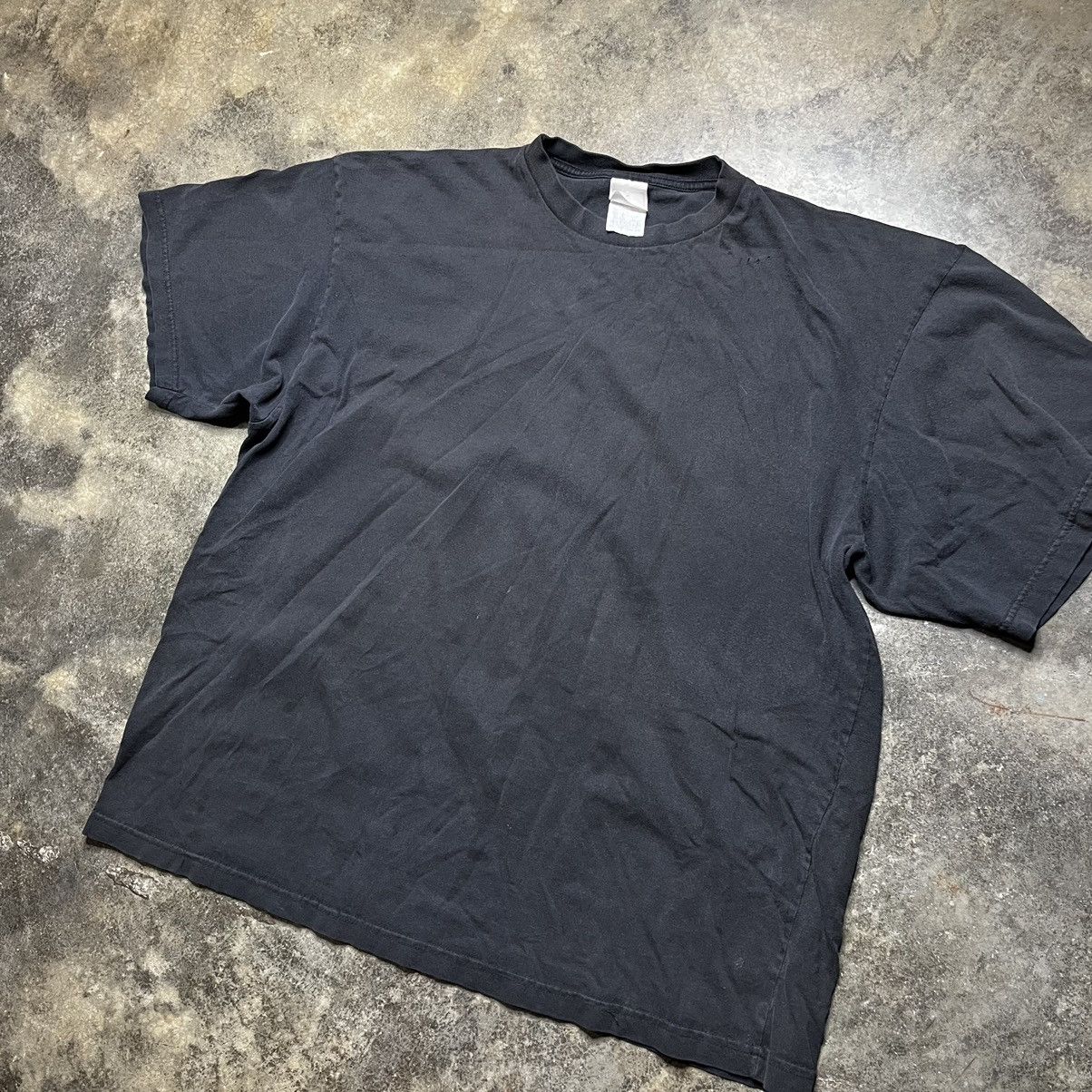 Vintage vintage blank black distressed tshirt Size US XL / EU 56 / 4 - 2 Thumbnail
