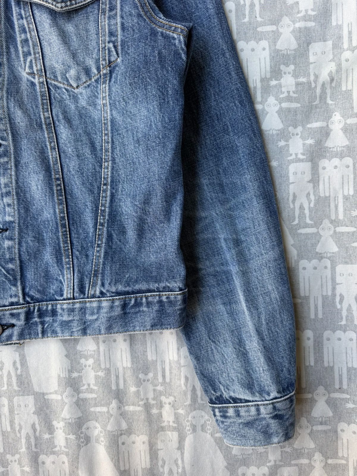 Helmut Lang Helmut Lang 1999 Type III Classic Denim Faded Trucker Jacket Size US S / EU 44-46 / 1 - 5 Thumbnail