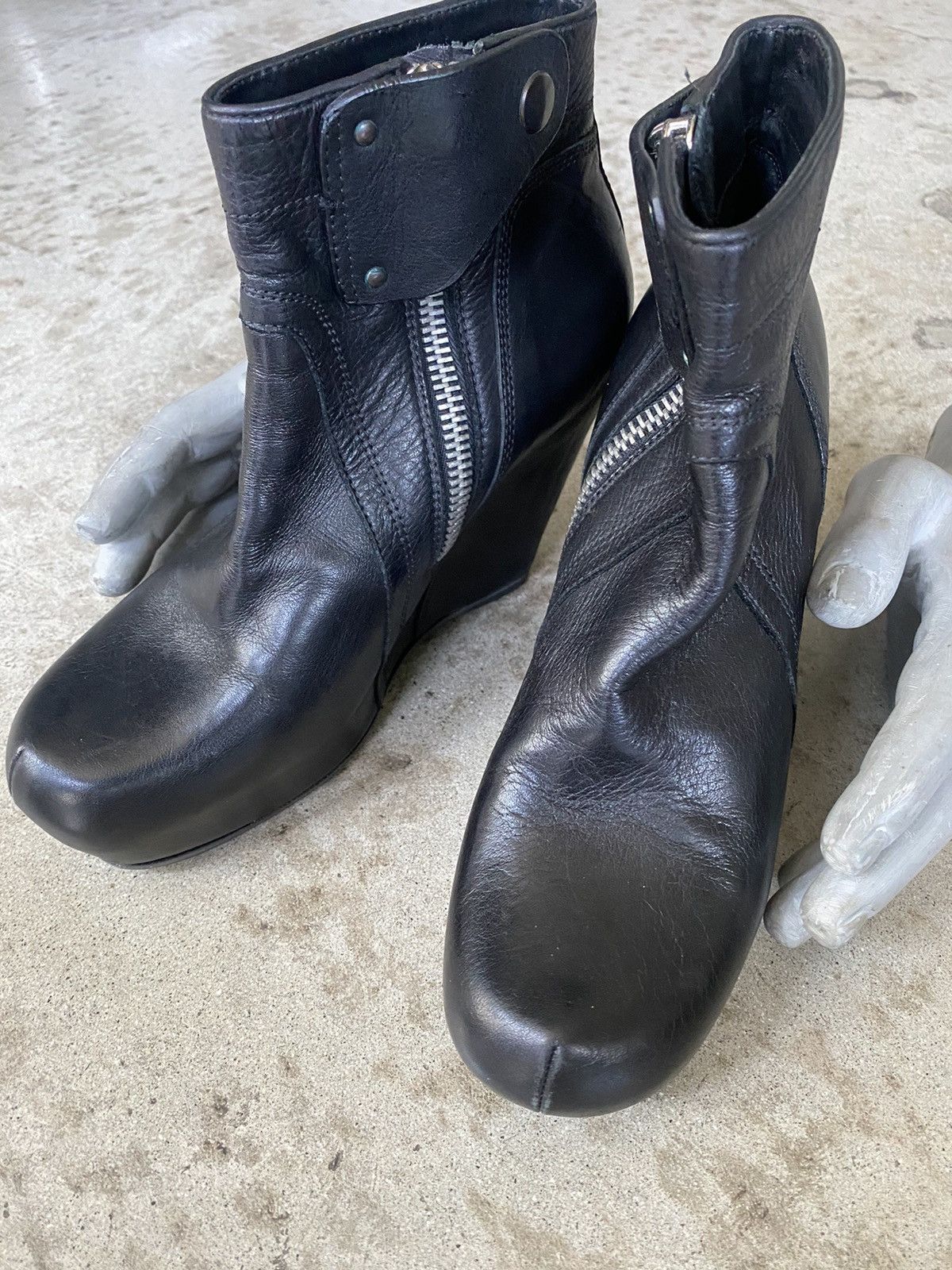 Rick Owens RICK OWENS LEATHER WEDGE HEEL ZIP ANKLE BOOT VIBRAM SOLE