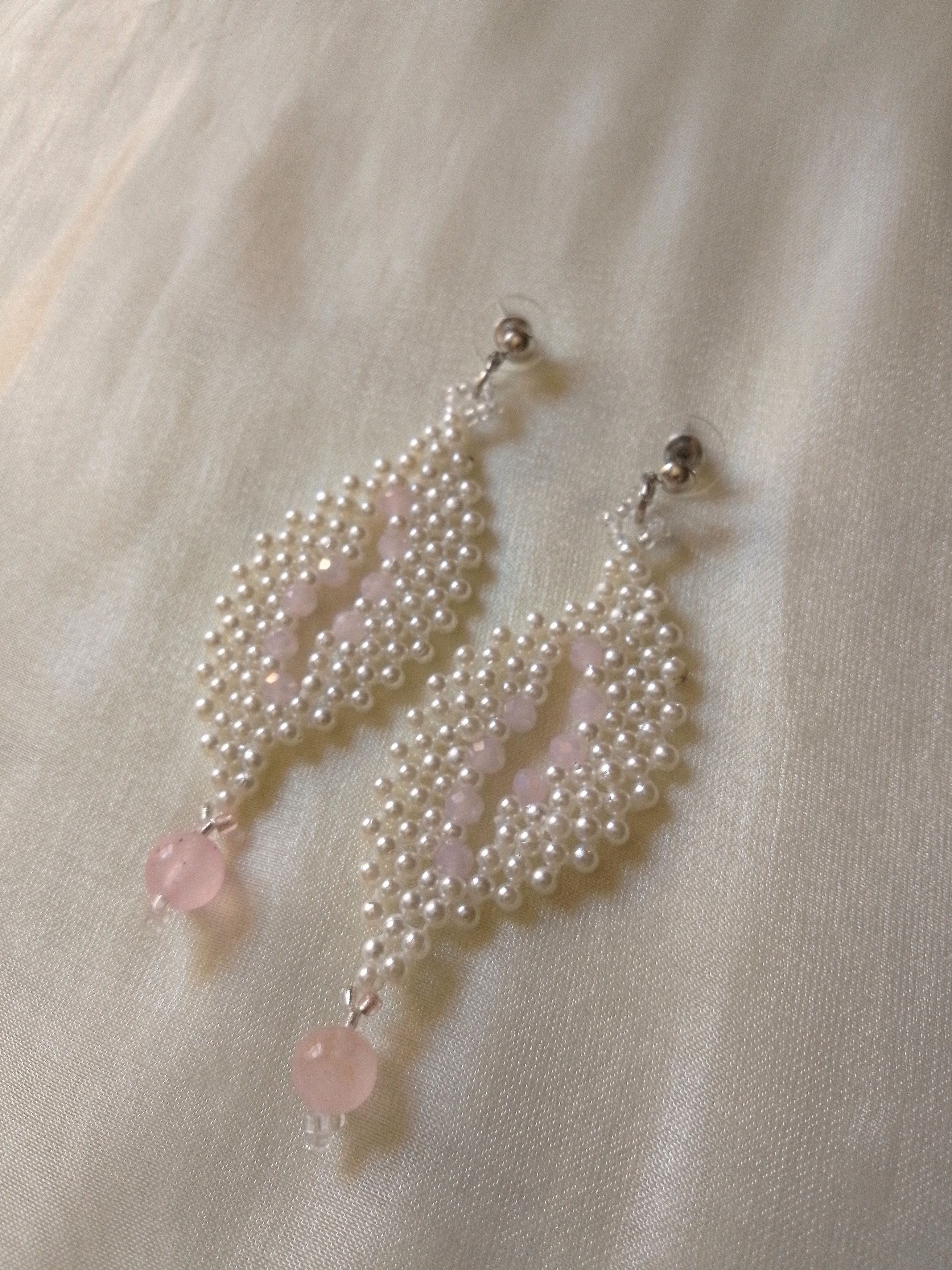 Handmade Dangling pearls earrings with natural rose quartz gemstones Size ONE SIZE - 4 Thumbnail