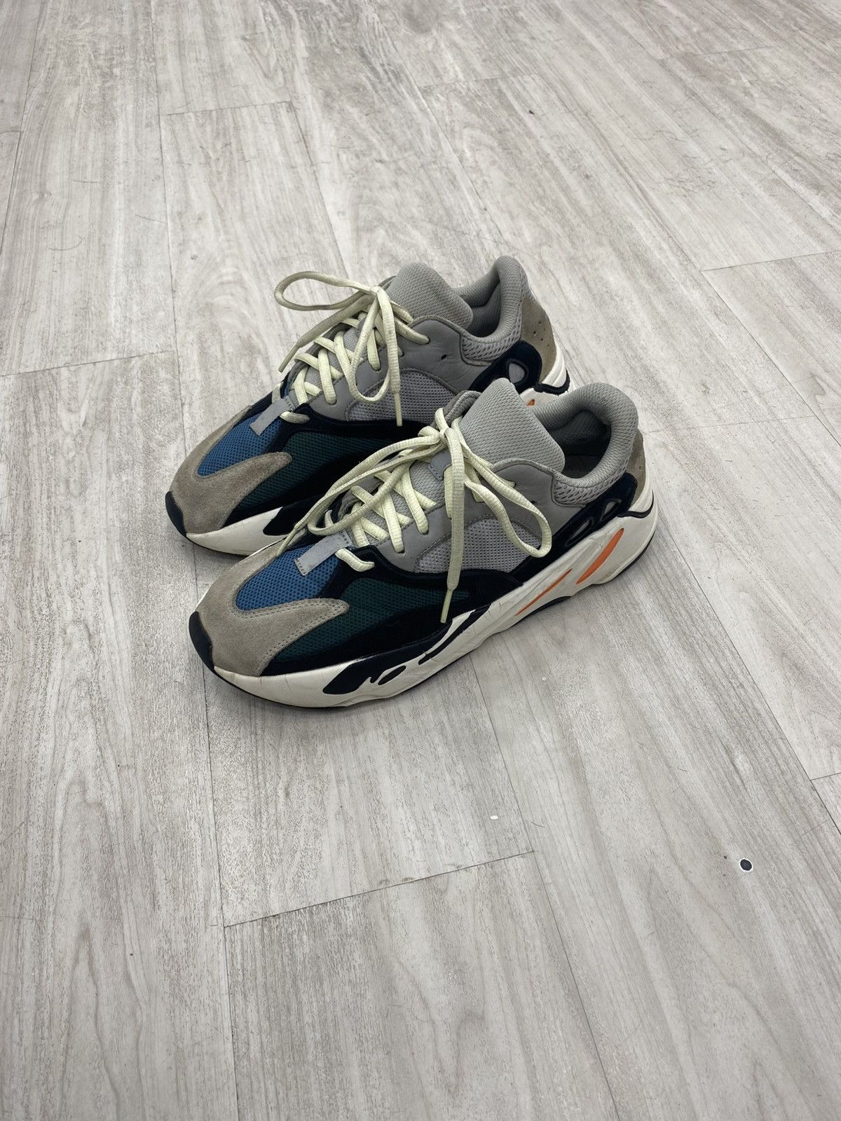 Adidas × Yeezy OG Adidas yeezy boots 700 wave runner Size US 9 / EU 42 - 3 Thumbnail