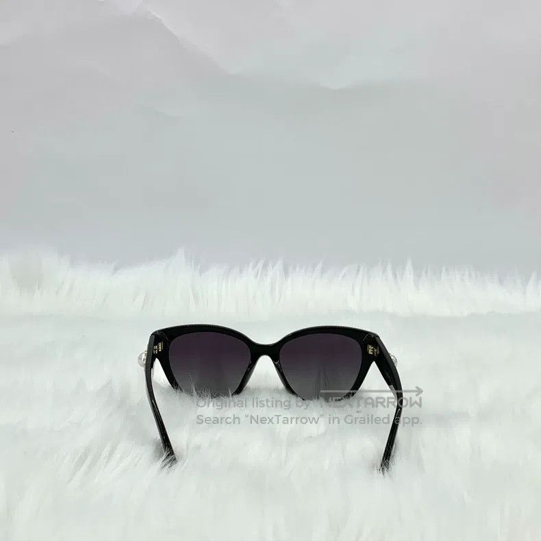 Chanel Chanel Black camelia love pearl cat's eye sunglasses Size ONE SIZE - 4 Thumbnail