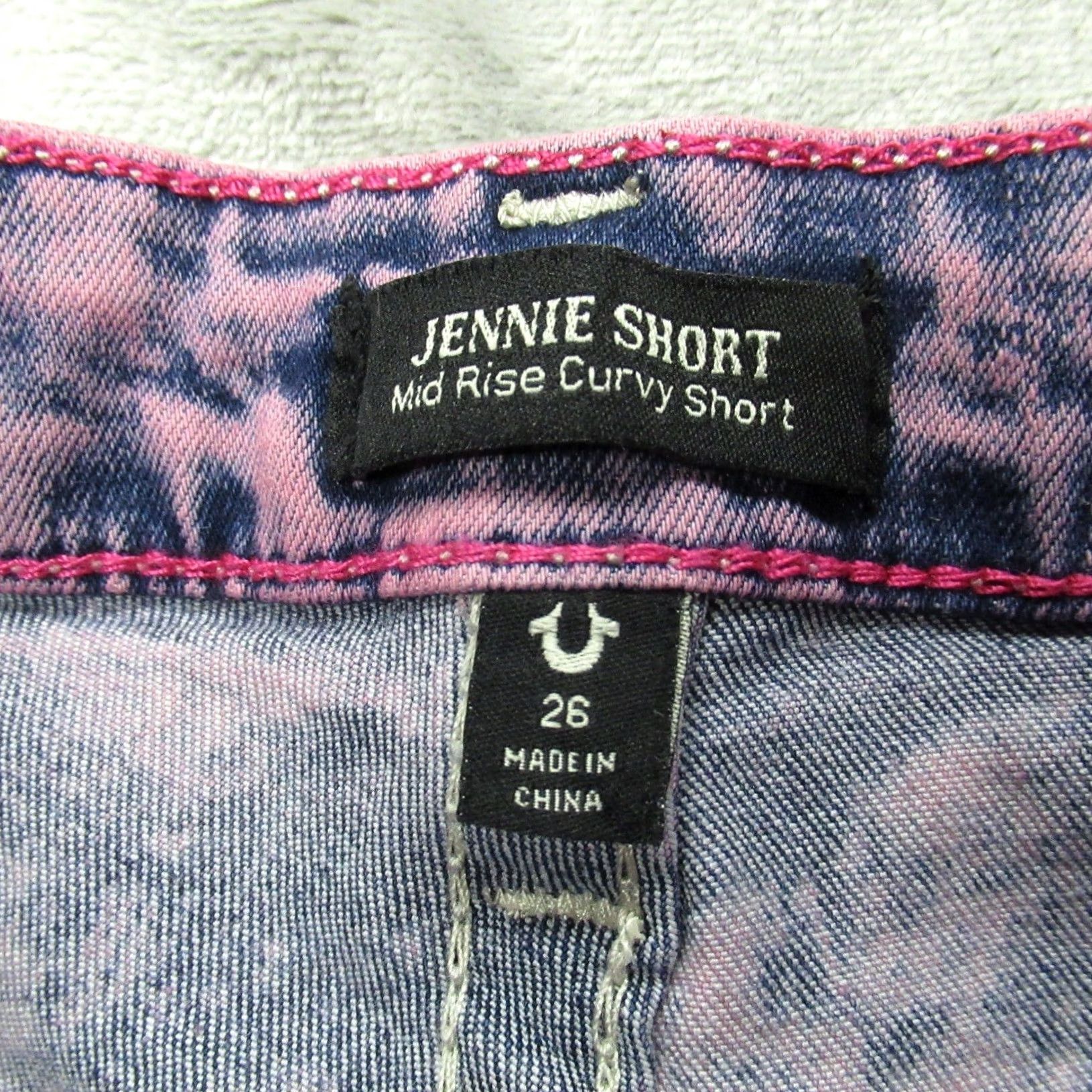 True Religion True Religion Denim Shorts Womens 26 Fuchsia Jennie Mid Curvy Raw Hem 159 NEW Size 26" / US 2 / IT 38 - 6 Thumbnail