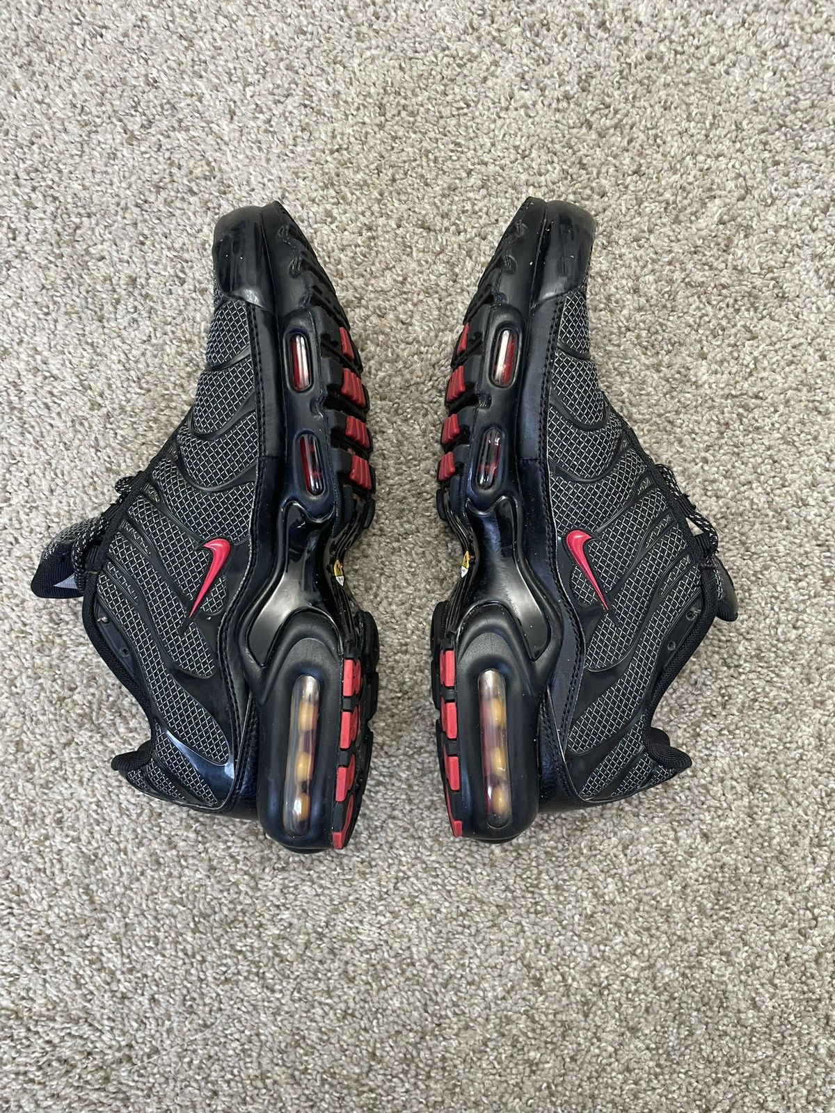 Nike Nike Air Max Plus Bred Size US 8.5 / EU 41-42 - 1 Thumbnail
