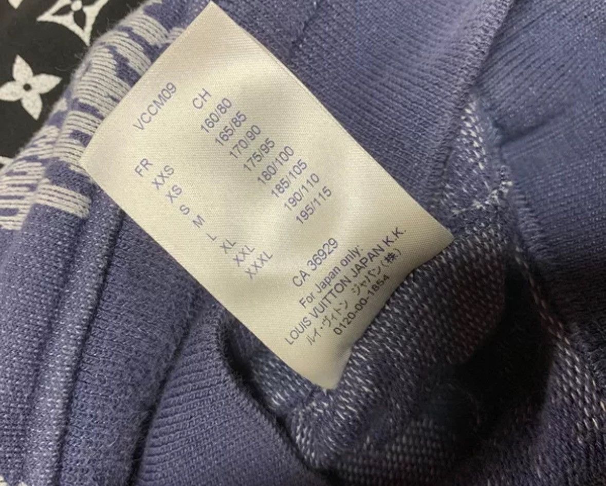 Louis Vuitton Louis Vuitton Full logo half zip hoodie Size US L / EU 52-54 / 3 - 6 Thumbnail