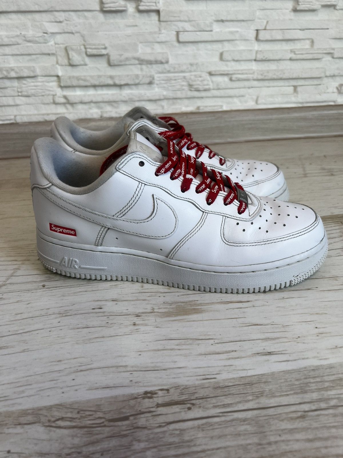 Nike × Supreme Nike Air Force 1 Low Supreme White Leather Sneakers US 7.5 Size US 7.5 / EU 40-41 - 4 Thumbnail