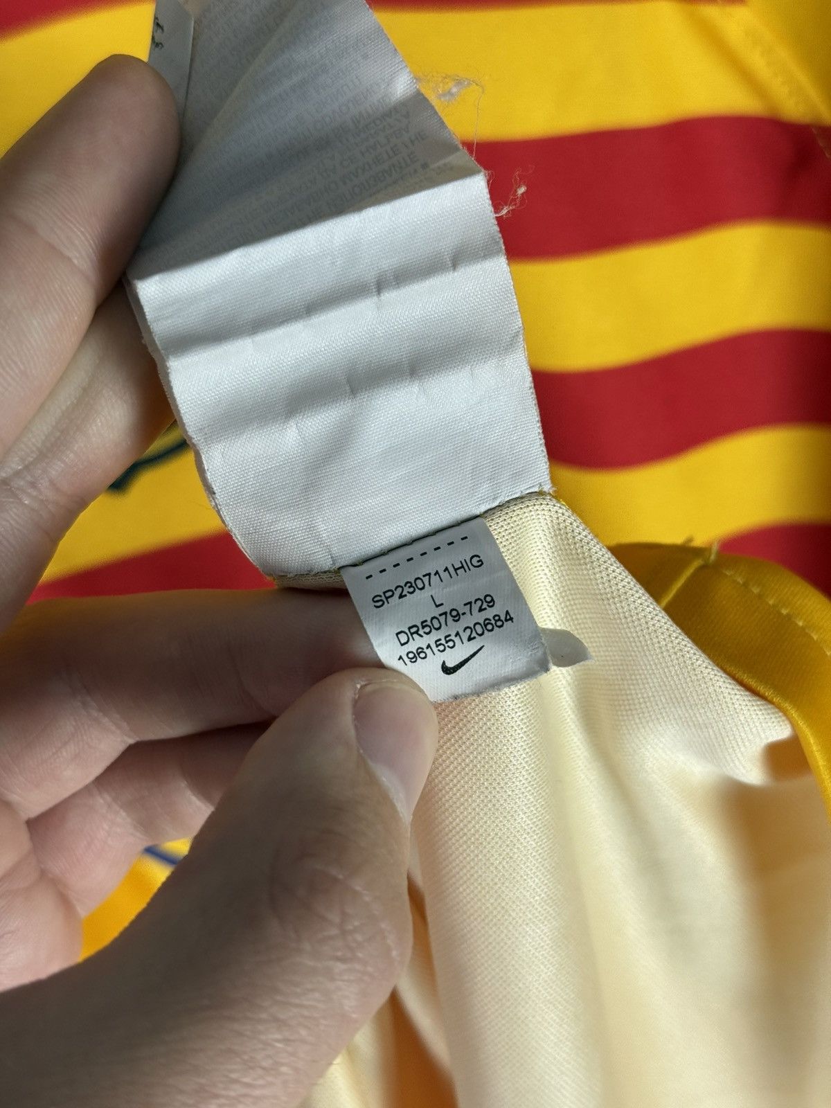 Nike NIKE FC Barcelona PEDRI 8 2022/2023 Away Jersey Football Size US L / EU 52-54 / 3 - 13 Thumbnail