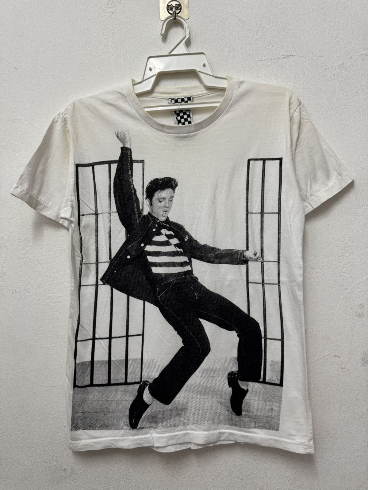 Vintage Elvis Presley Dance Jail T shirt Size US M / EU 48-50 / 2 - 1 Thumbnail