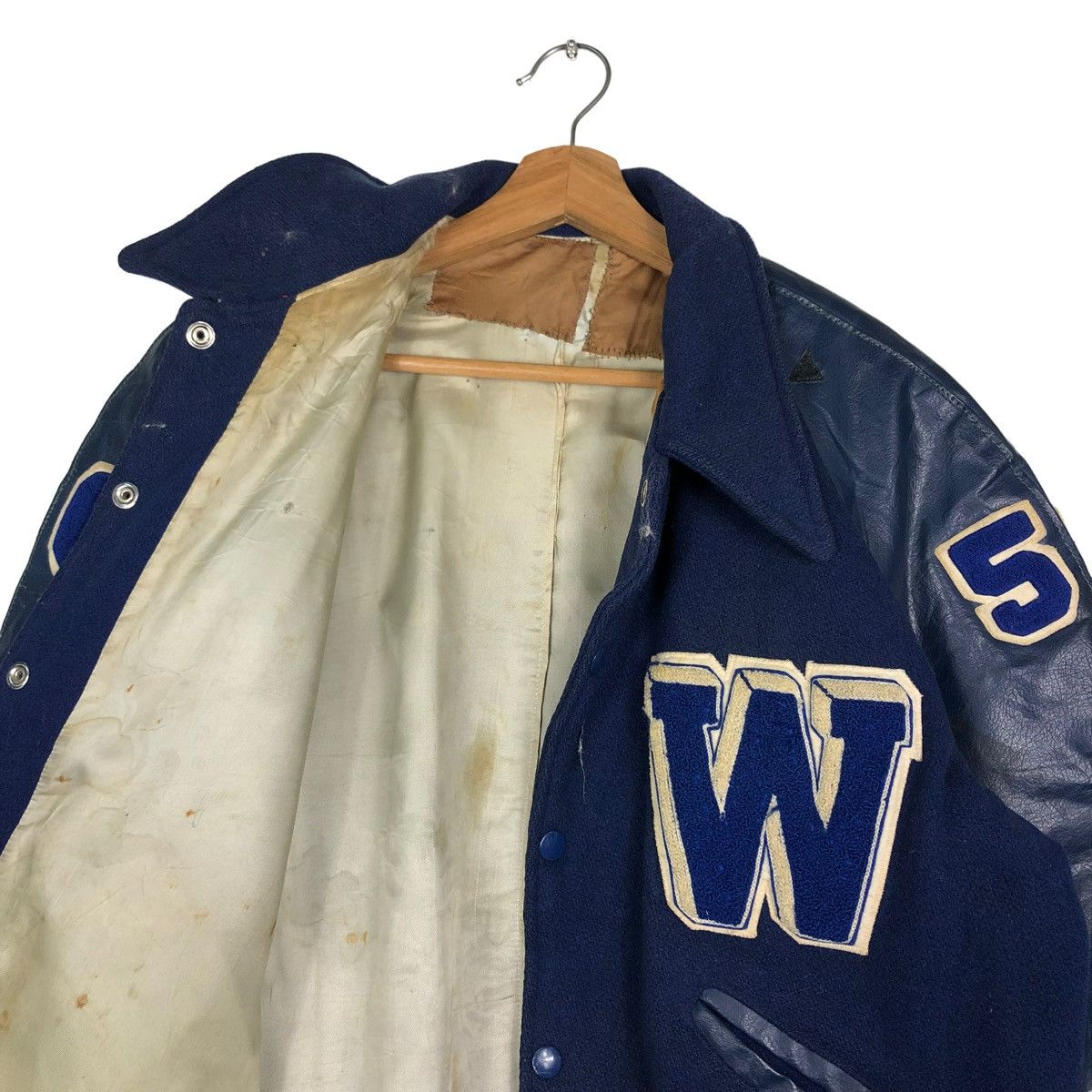 Toyo Enterprises VINTAGE LEATHER VARSITY JACKET JUMPER BIG LOGO USA Size US M / EU 48-50 / 2 - 12 Thumbnail