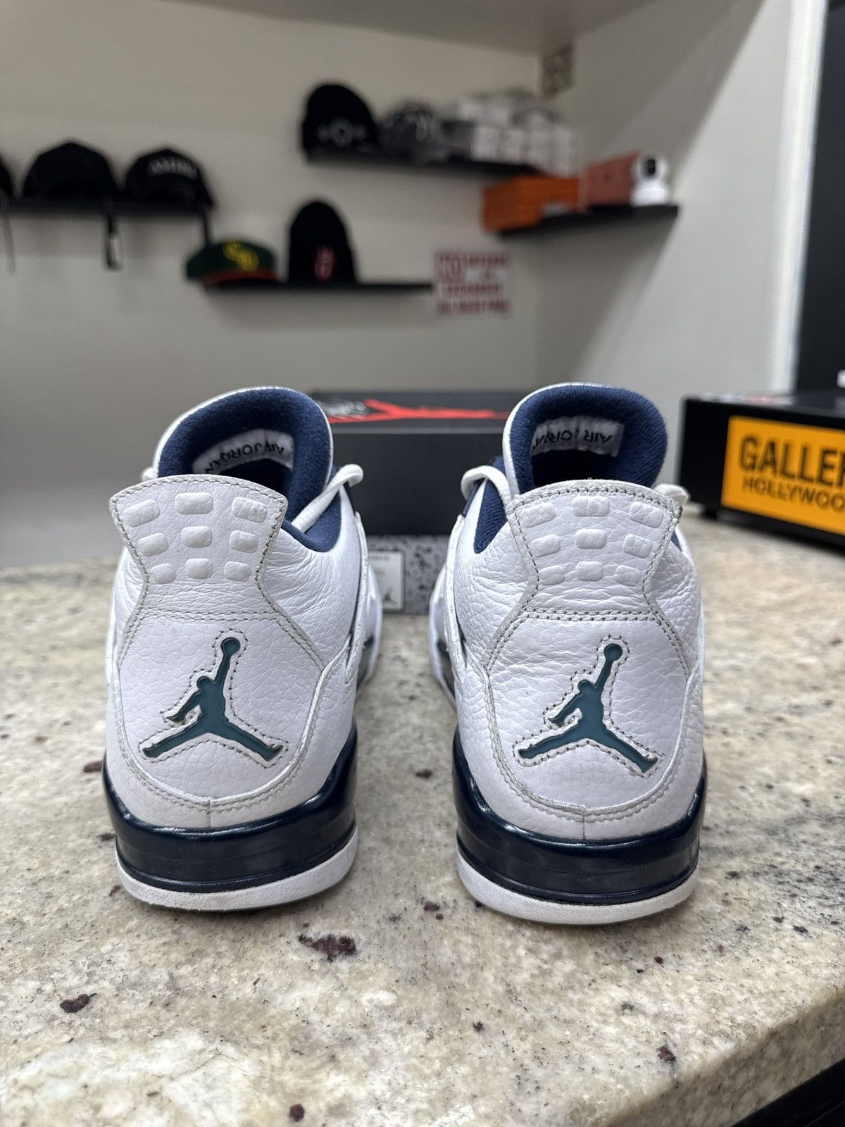 Jordan Brand Jordan 4 Retro Columbia 2015 Size US 9.5 / EU 42-43 - 4 Thumbnail