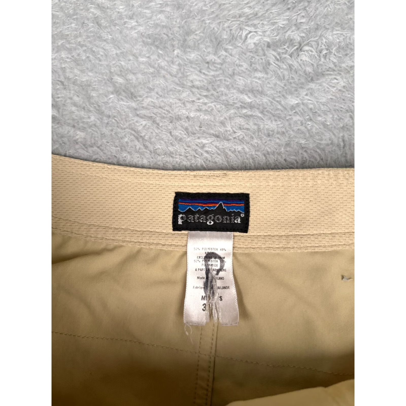 Patagonia VINTAGE Patagonia Shorts Men Beige 38 Poly Cargo Canvas Walk 10 Inseam Casual Zip Pocket 38x10 Mens Beige Patagonia Shorts Size US 38 / EU 54 - 7 Thumbnail