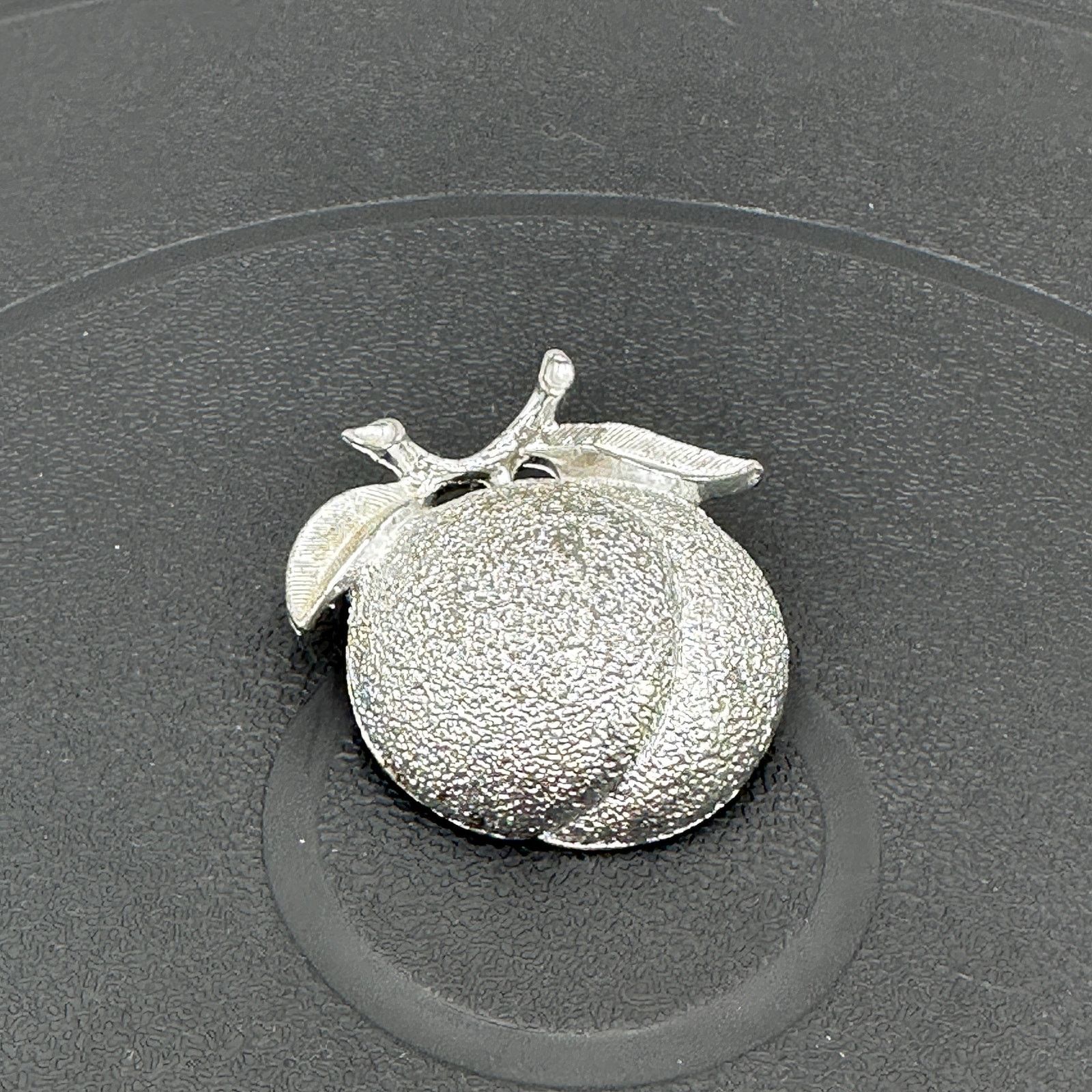 Vintage Sarah Coventry Vintage Signed Peach Brooch Pin Silver Tone Size ONE SIZE - 9 Thumbnail