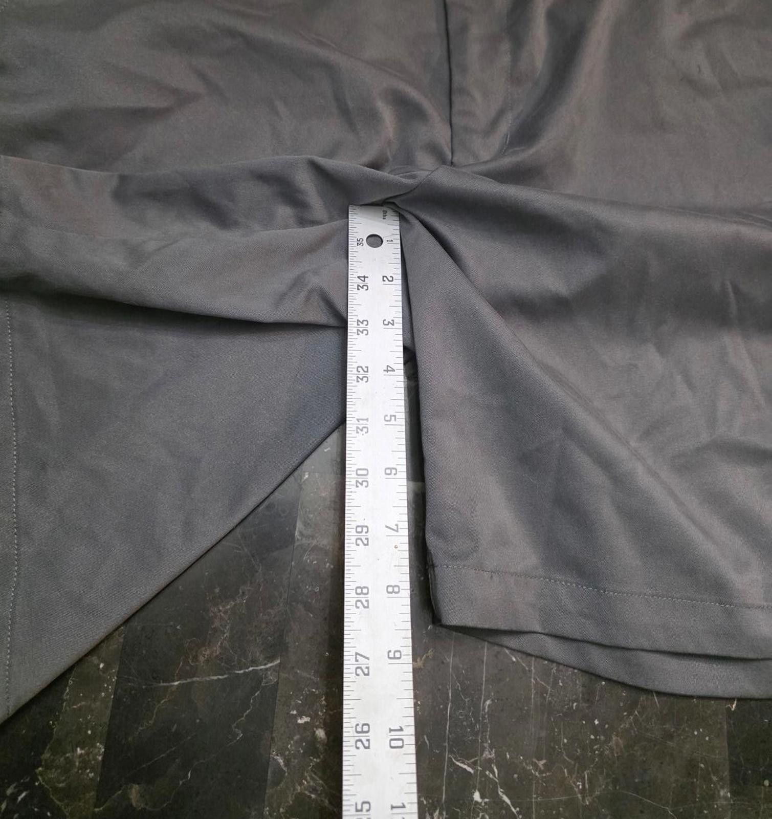 Other Amazon Essentials Mens Shorts Size 40 Gray Flat Front Chino Size US 40 / EU 56 - 10 Thumbnail