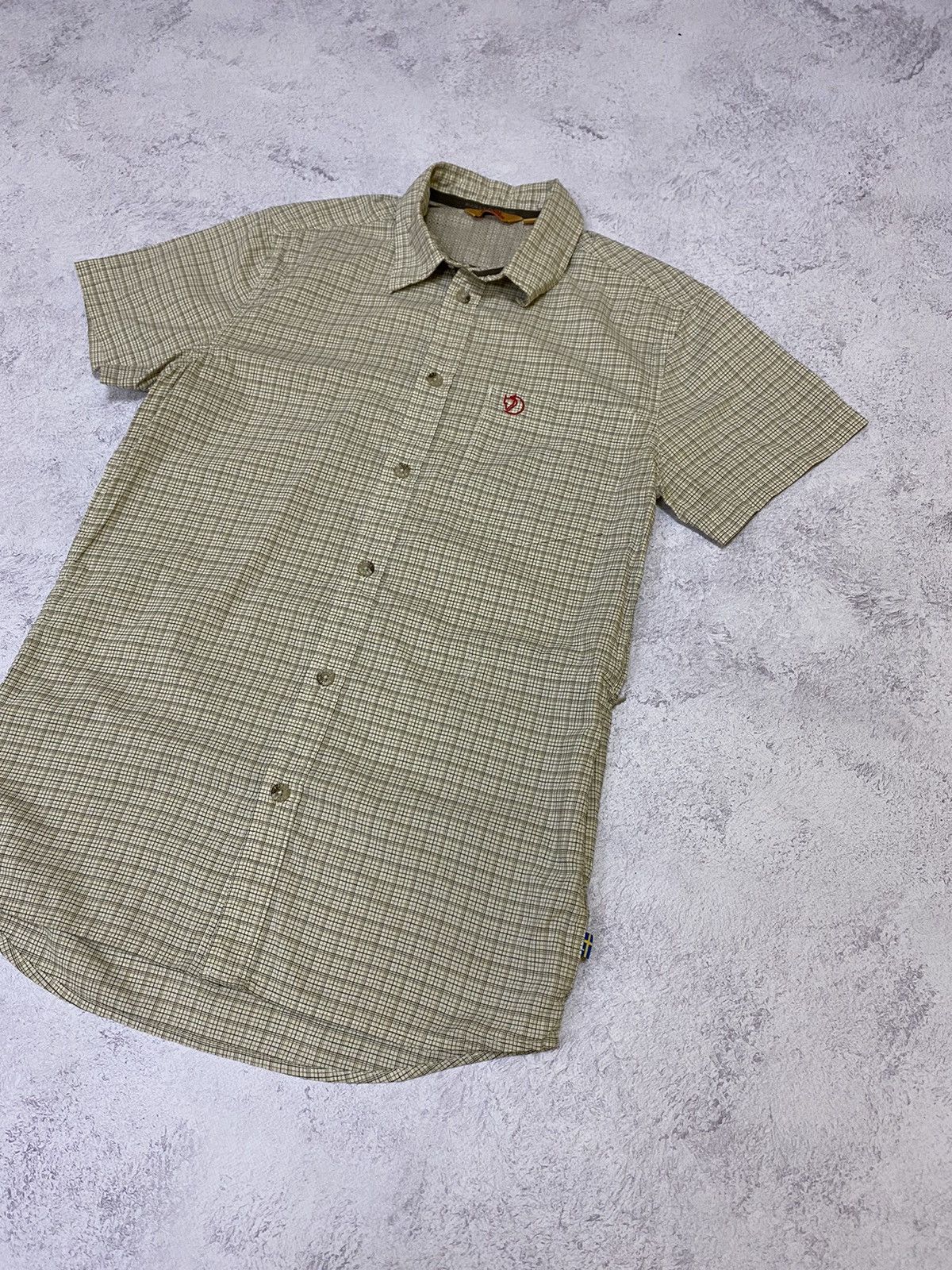 Fjallraven Fjallraven Men’s Button Up Shirt Size S Size US S / EU 44-46 / 1 - 2 Thumbnail