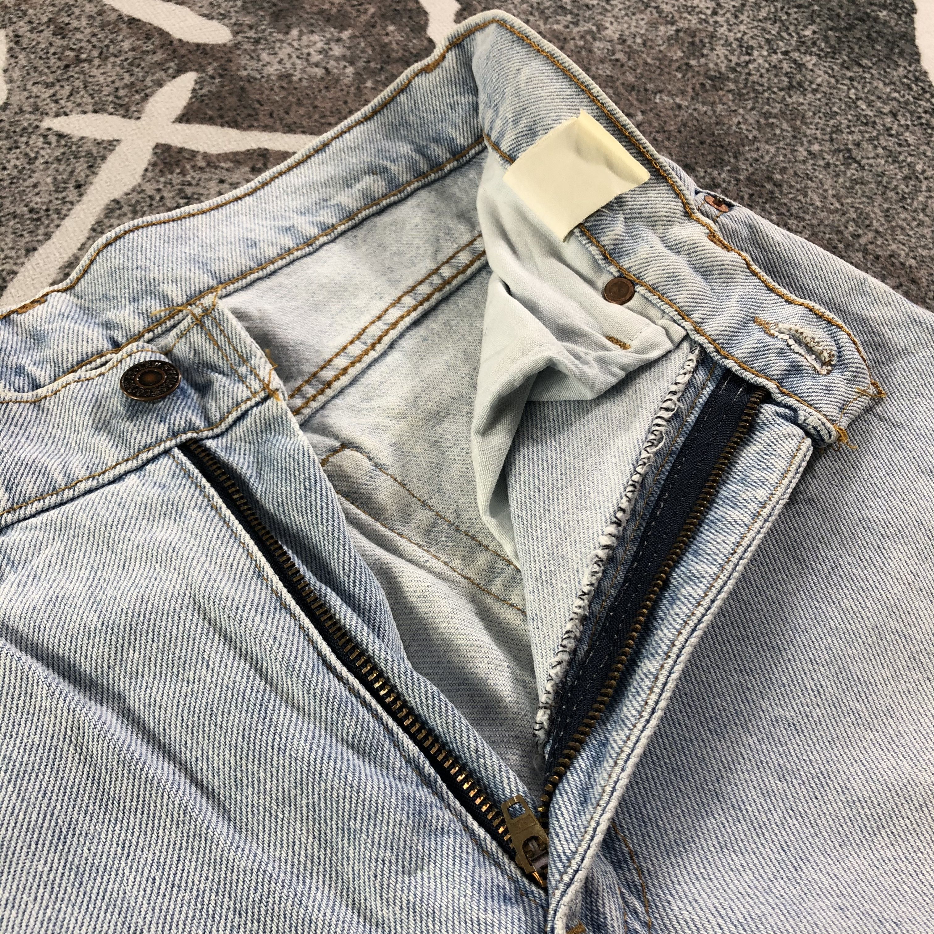 Levi's 90s Vintage Levis 610 Light Wash Jeans KJ1963 Size US 30 / EU 46 - 7 Thumbnail