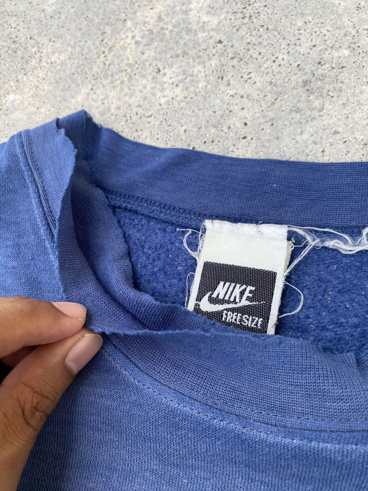 Nike Distressed Vintage 90’s Nike Jordan Small Swoosh Hoodie Size US L / EU 52-54 / 3 - 6 Thumbnail
