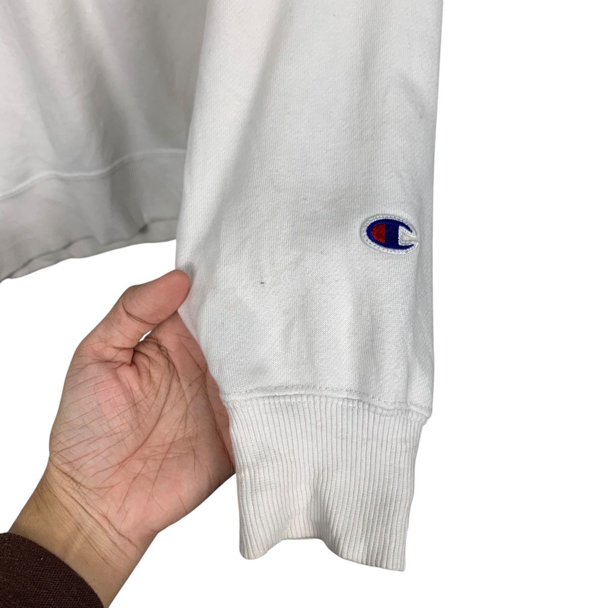 Champion CHAMPION Embroidery Center Logo White Sweatshirt #1579-C71 Size US M / EU 48-50 / 2 - 7 Thumbnail