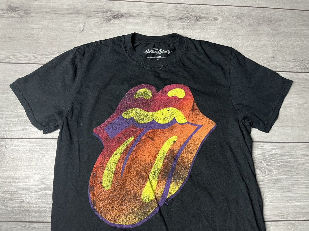 The Rolling Stones The rolling stones Tshirt living in a ghost town size Medium Size US M / EU 48-50 / 2 - 3 Thumbnail