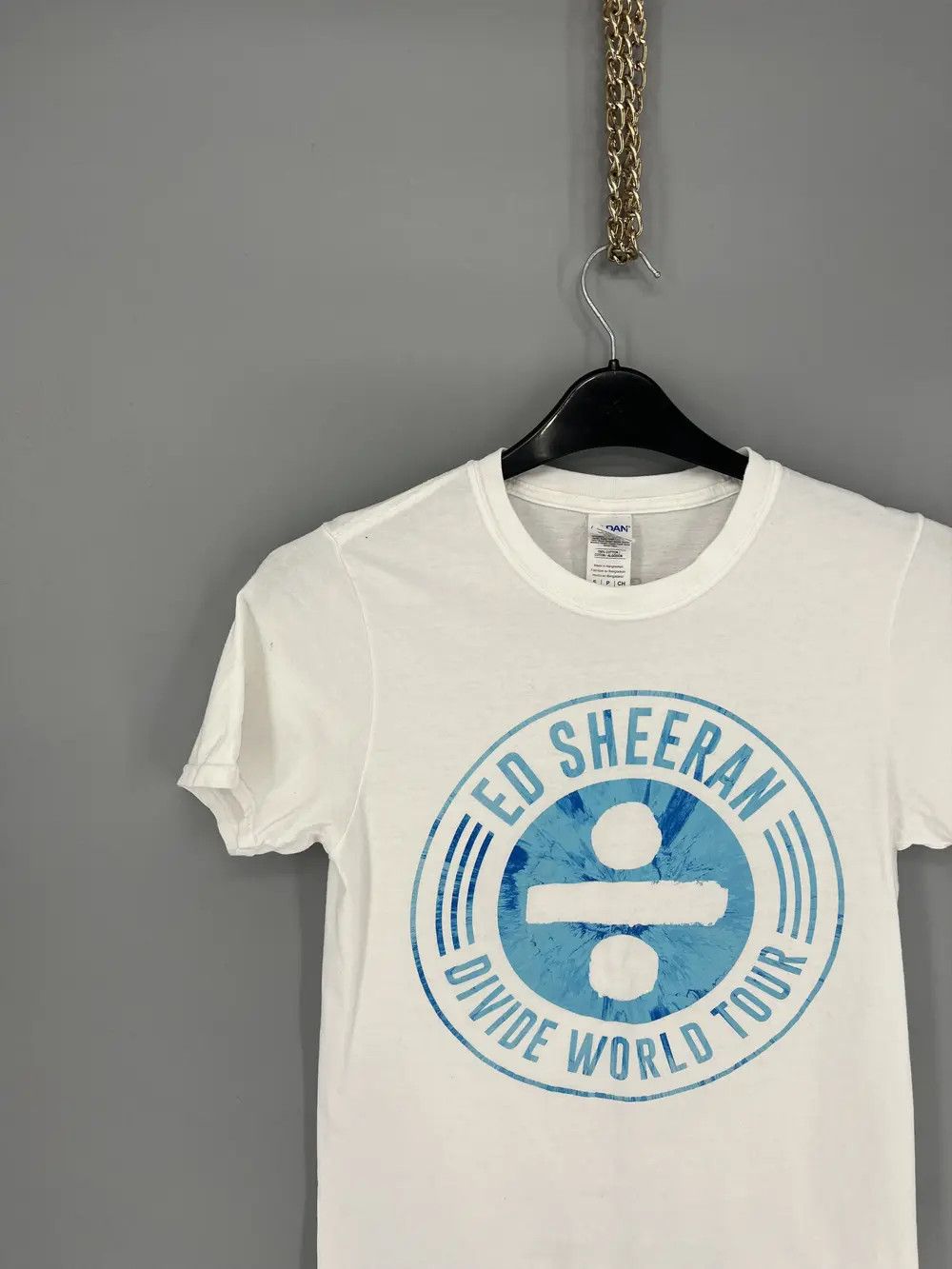 Vintage Vintage Y2K Ed Sheeran Divide World Tour T-Shirt S Size Size US S / EU 44-46 / 1 - 4 Thumbnail