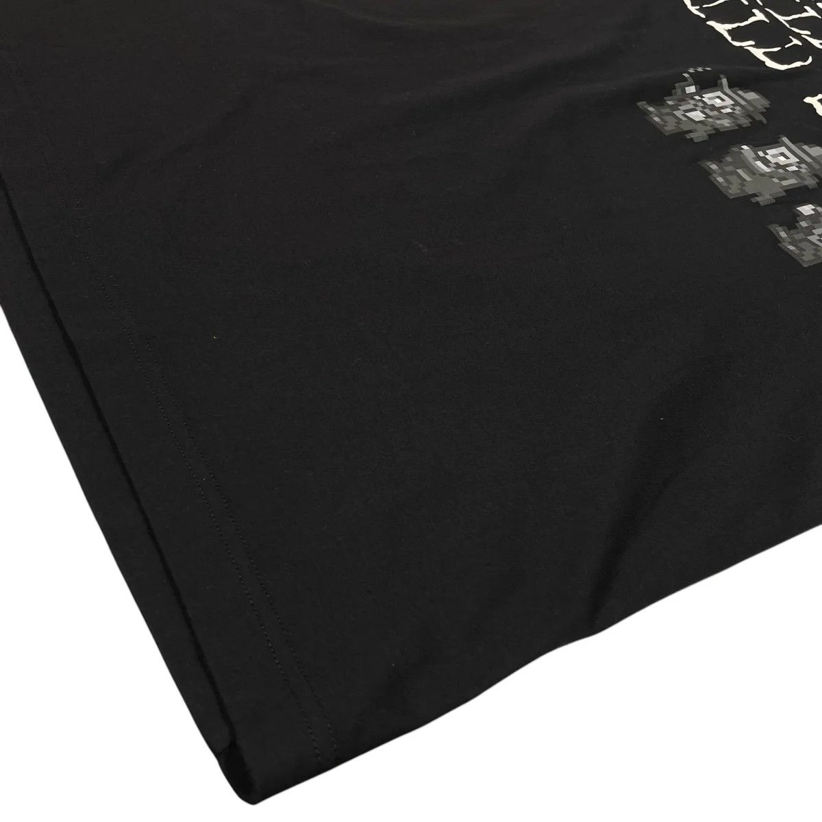 Yohji Yamamoto Wild Side Pixel Art Tee Size US L / EU 52-54 / 3 - 5 Thumbnail