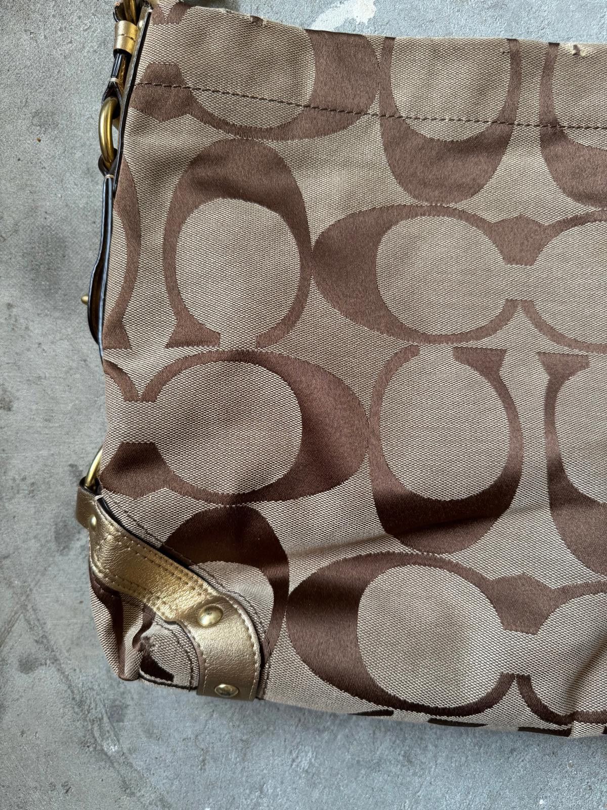 Coach Coach Signature Carly ShoulderBag Beige/Gold Size ONE SIZE - 6 Thumbnail