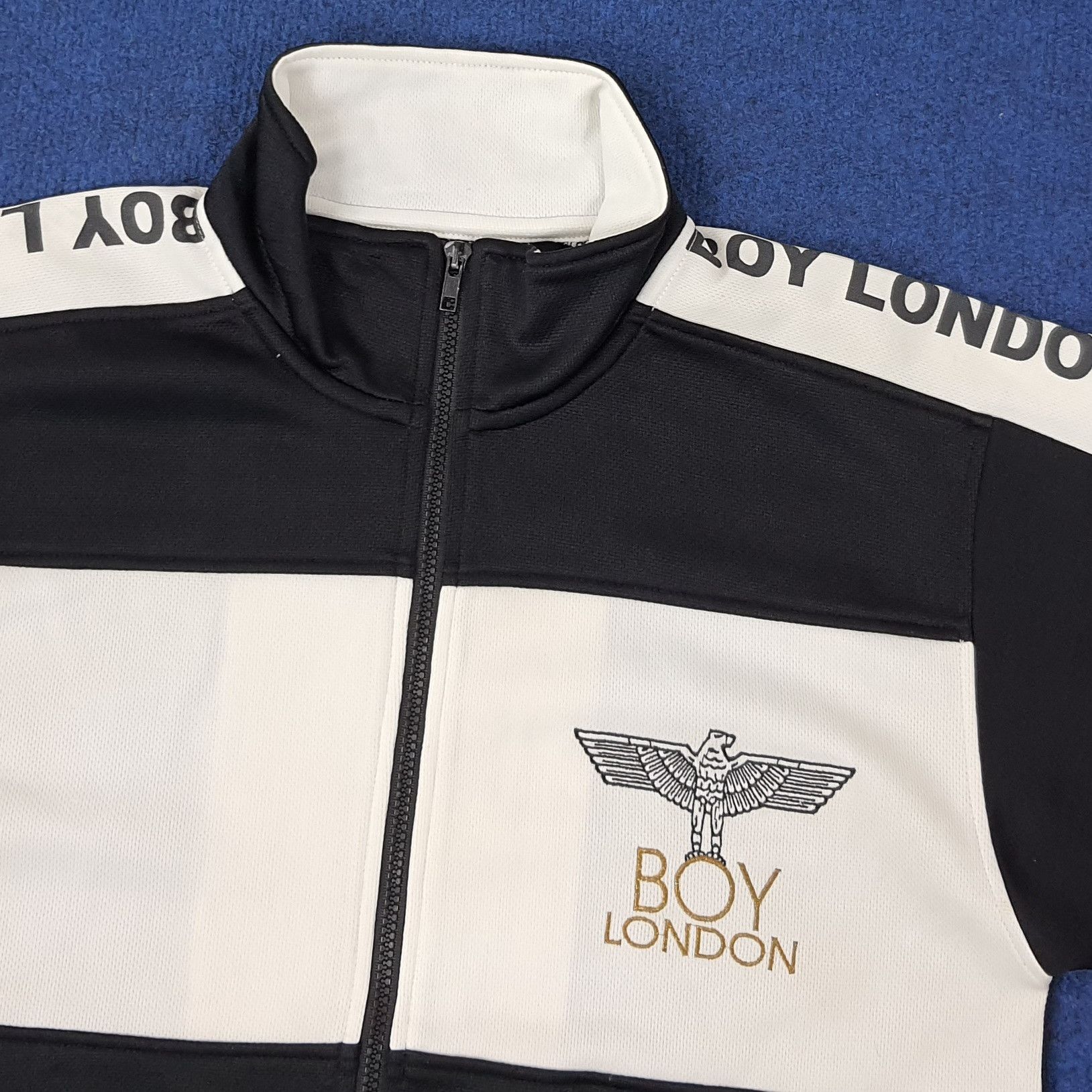 Boy London Vintage Boy London Half Zipper Tshirt C239N77 Size US M / EU 48-50 / 2 - 2 Thumbnail