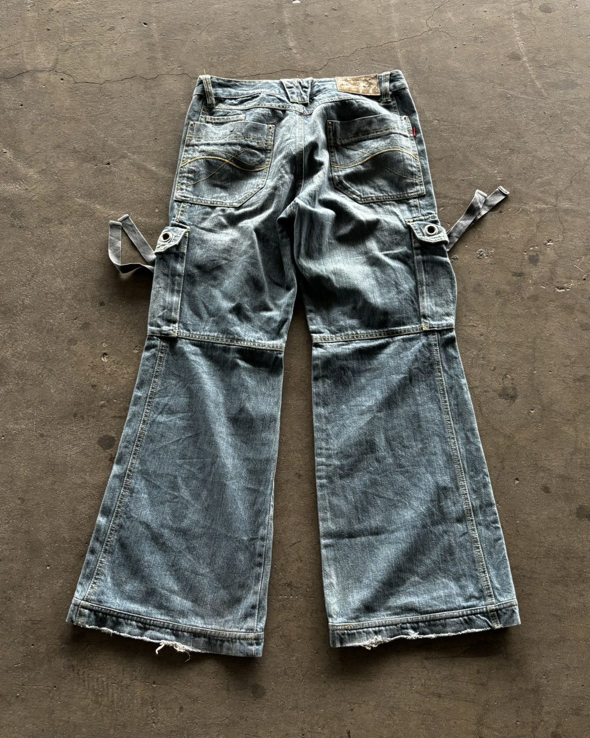 Japanese Brand Hangten Cargo Flared Denim Pants Size US 30 / EU 46 - 3 Thumbnail