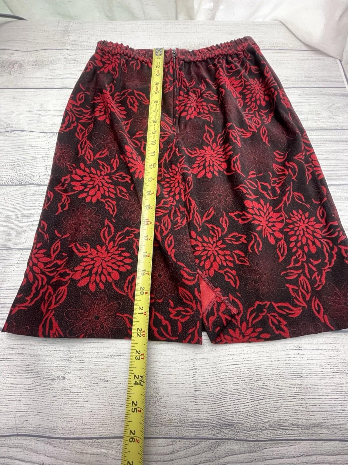 Other VTG Sag Harbor Women Maxi Skirt Black Red Floral 10P Size 32" / US 10 / IT 46 - 5 Thumbnail
