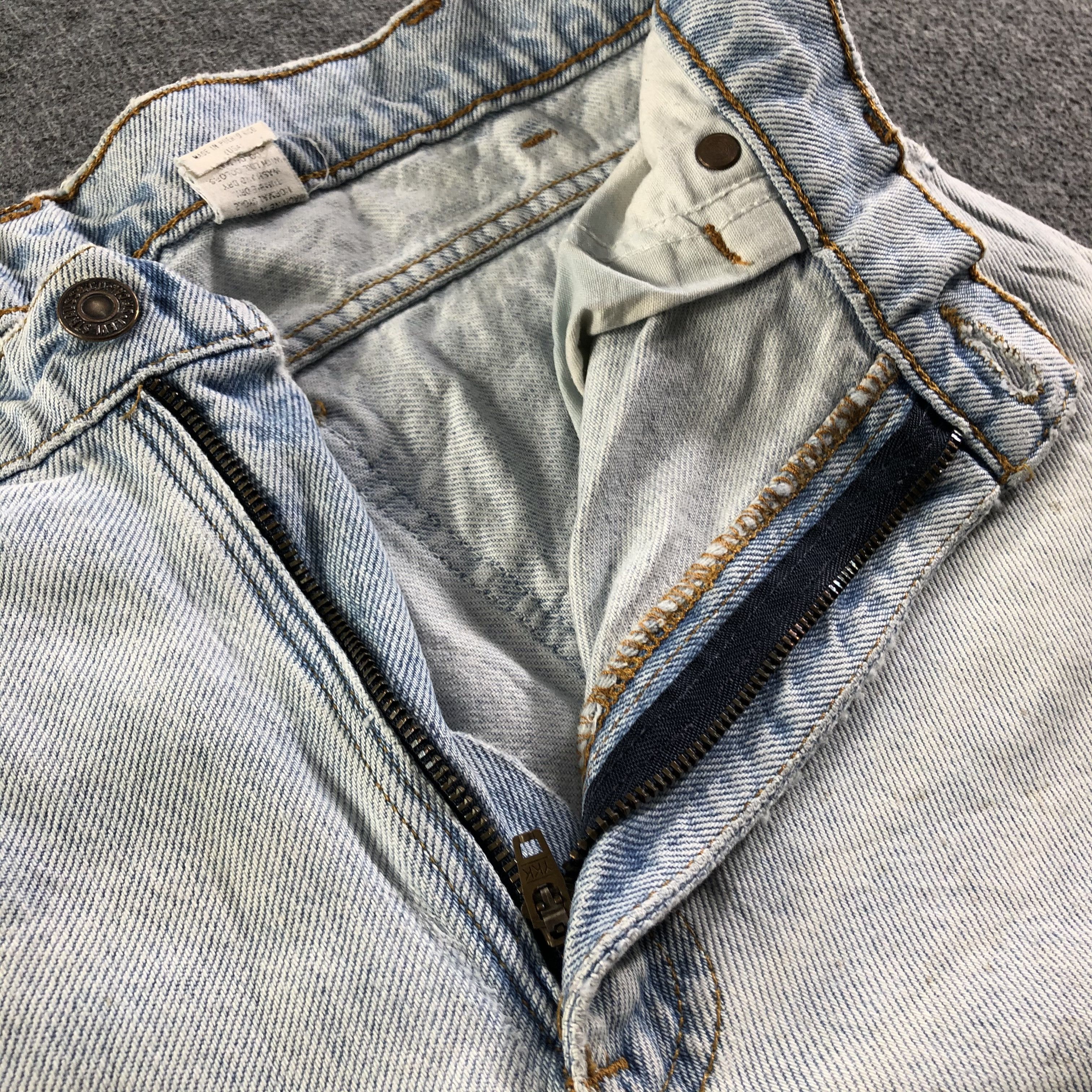 Levi's Vintage Light Wash Levis 550 Jeans-J4514 Size US 31 - 9 Thumbnail