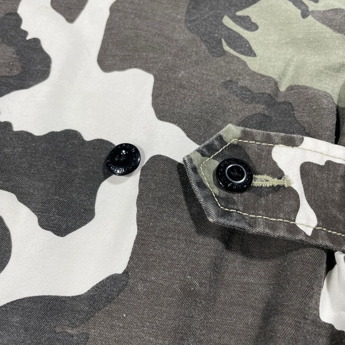 Wtaps WTAPS JUNGLE LS 02 SHIRT COPO TWILL URBAN CAMO 2016 Size US XL / EU 56 / 4 - 7 Thumbnail