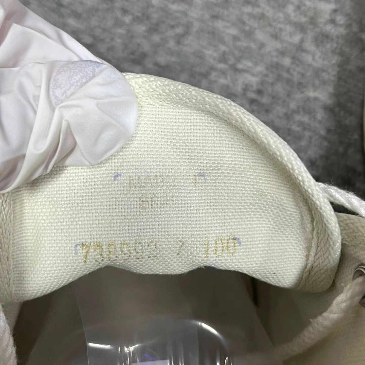 Gucci Gucci Brown & White Low-Top Sneaker US 7 Size US 7 / EU 40 - 5 Thumbnail