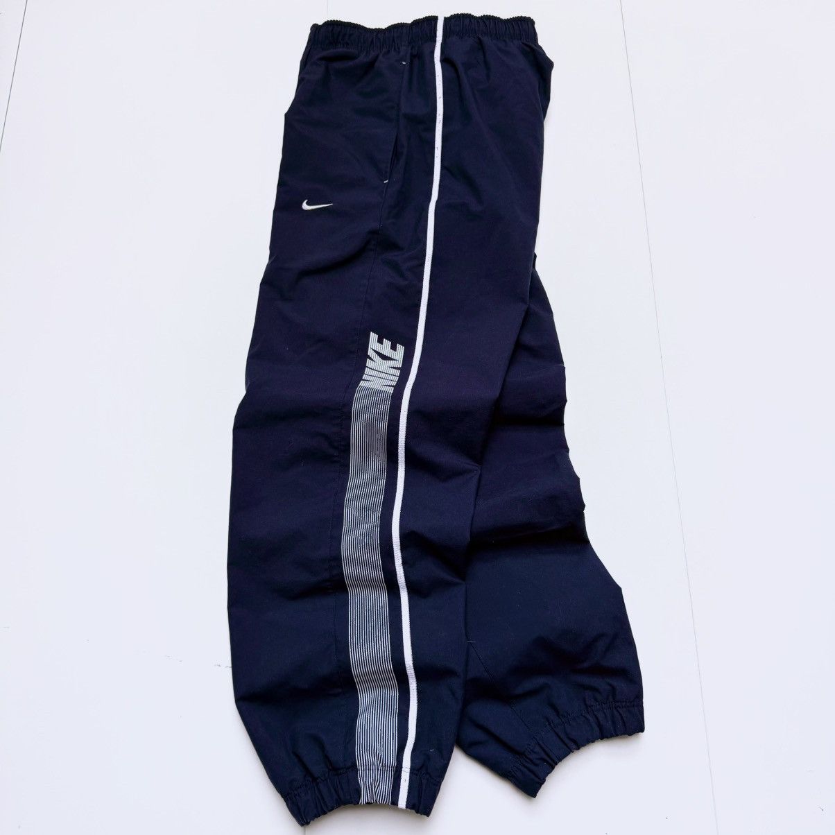 Nike Vintage nike y2k nylon baggy track pants Size US 32 / EU 48 - 1 Thumbnail