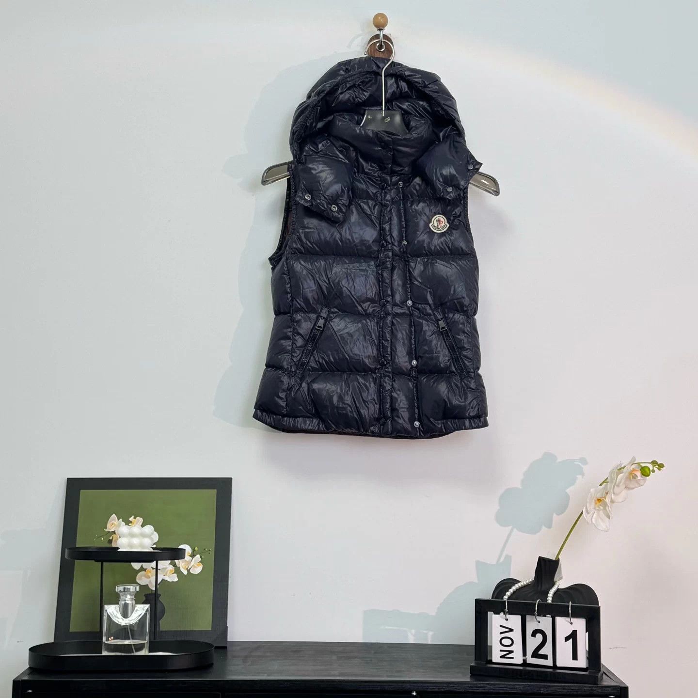 Moncler rove0070 Moncler GALENE Hooded Down Vest Size XXS / US 00 / IT 34 - 1 Thumbnail