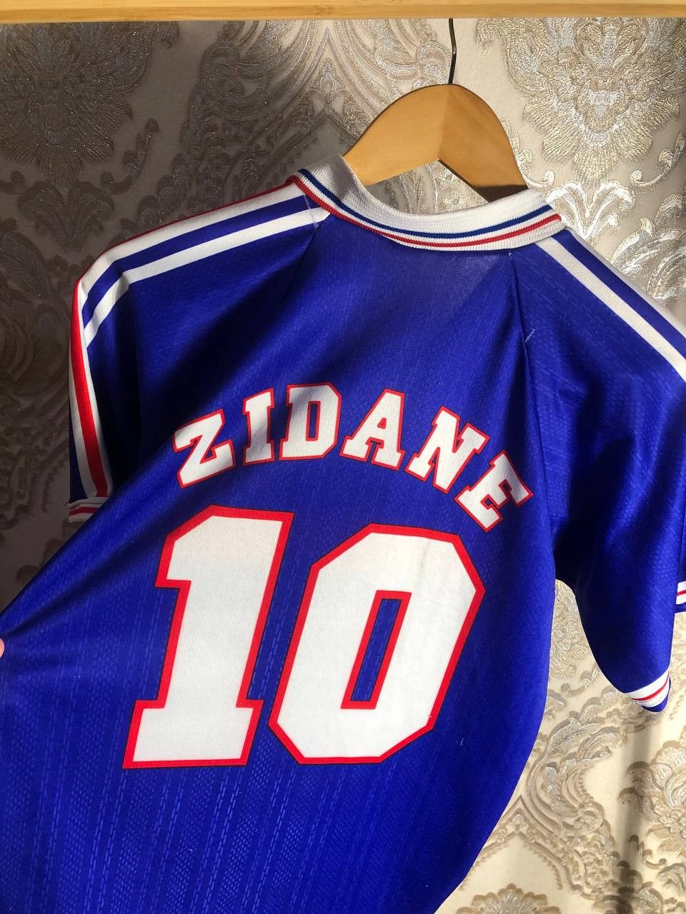 Vintage Very Rare France ZIDANE 10 Retro Soccer Jersey Y2K 90s Size US S / EU 44-46 / 1 - 6 Thumbnail