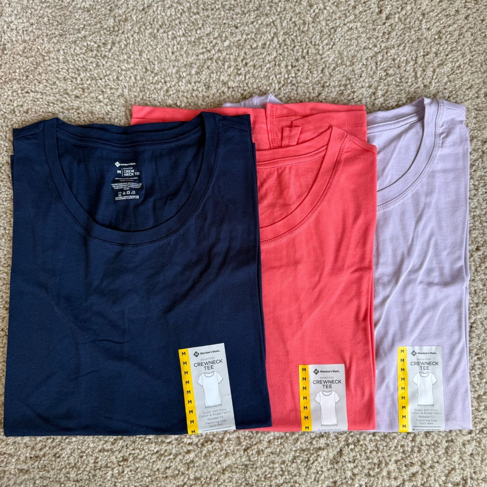 Other NWT Basic Crewneck Tee Set of 3 Womens M Relaxed Fit Size M / US 6-8 / IT 42-44 - 1 Preview