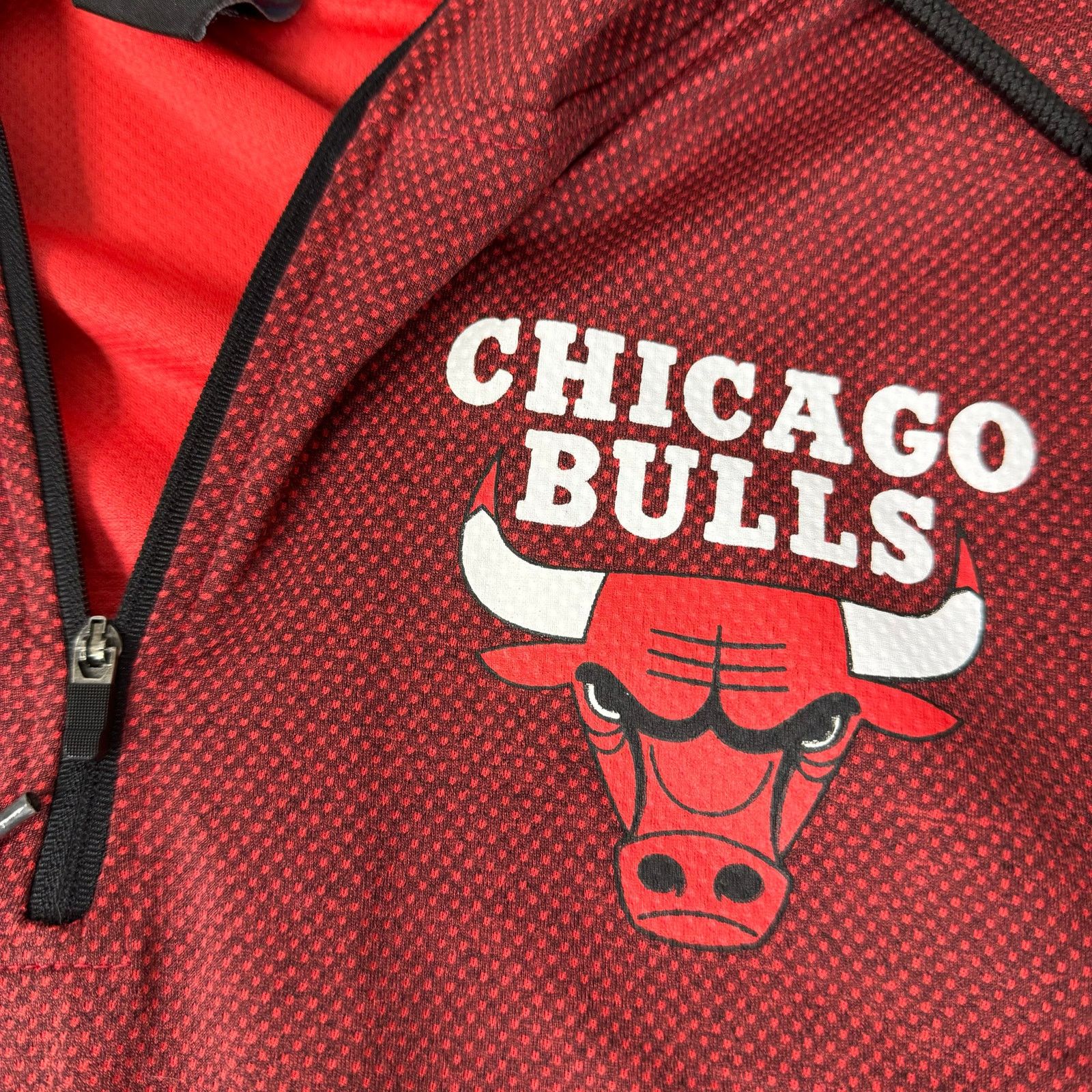 NBA Chicago Bulls Lightweight Athletic Hoodie Red X-Large Size US XL / EU 56 / 4 - 5 Thumbnail