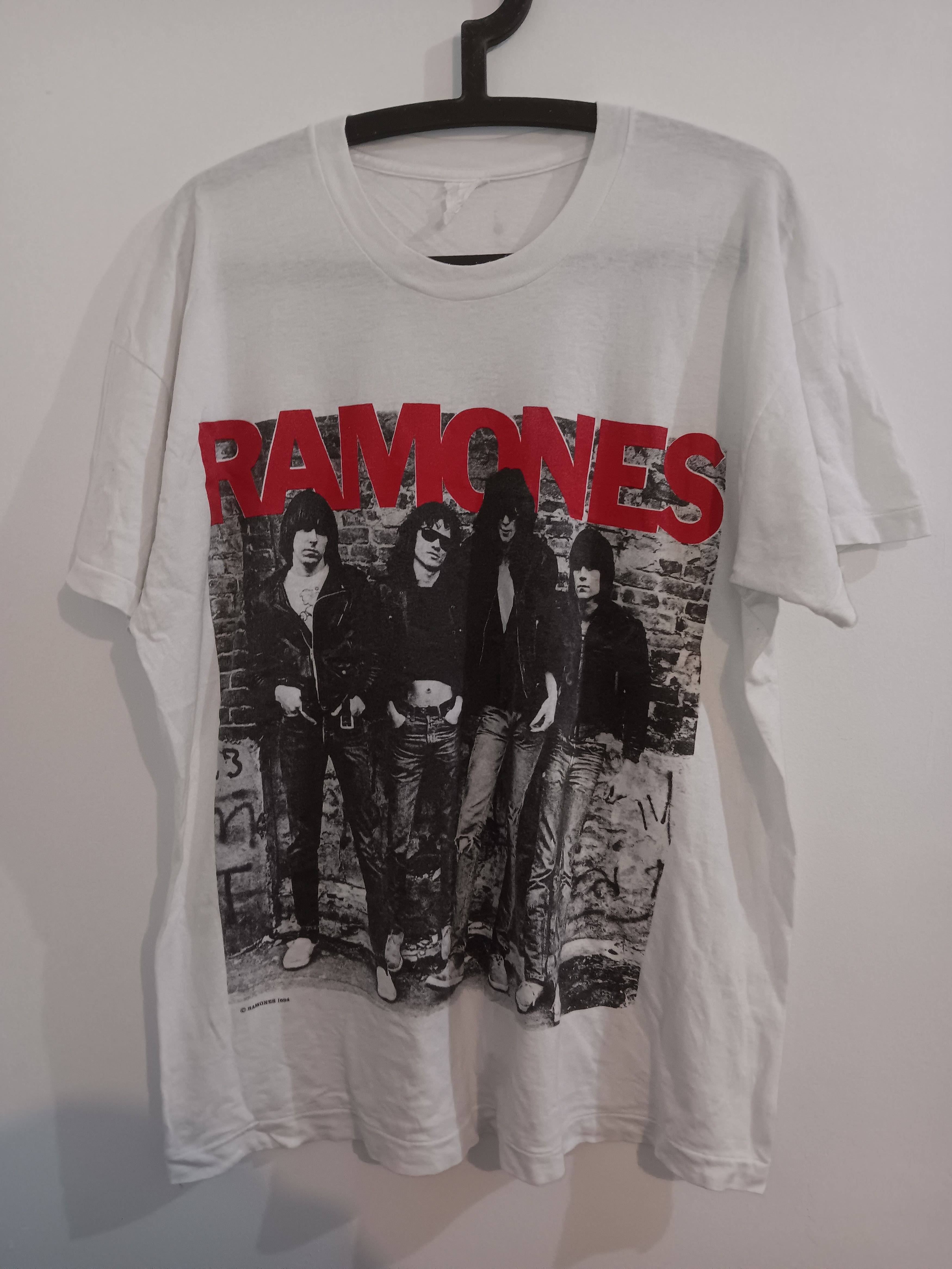 Band Tees × Vintage VINTAGE RAMONES 1994 HEY HO LETS GO T-SHIRT RARE Size US L / EU 52-54 / 3 - 1 Thumbnail