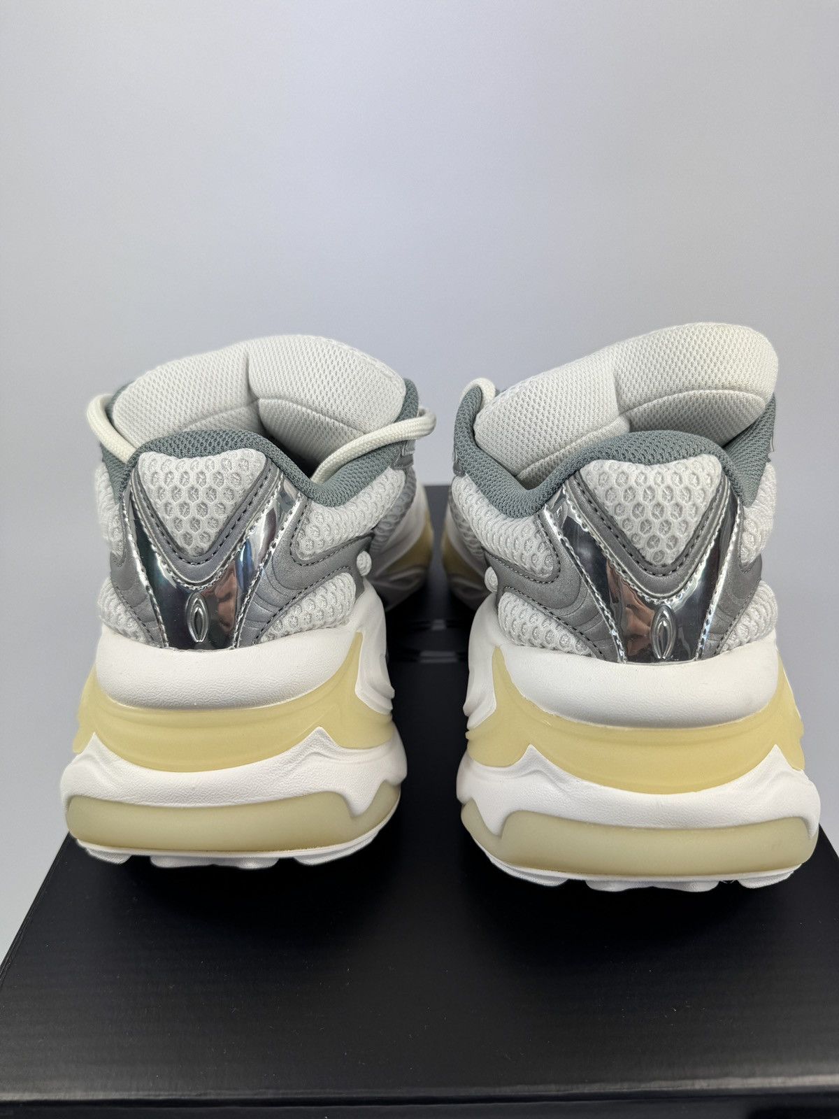 Various ZERO SNOW WHITE/ LIQUID LUSTER SNEAKERS Size US 10 / EU 43 - 8 Thumbnail