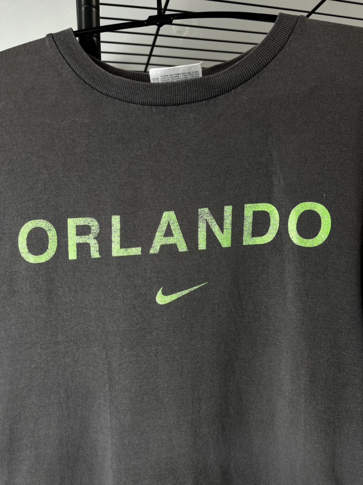 Nike 1990’s Orlando Nike Vintage T Shirt Center Logo Size US L / EU 52-54 / 3 - 3 Thumbnail