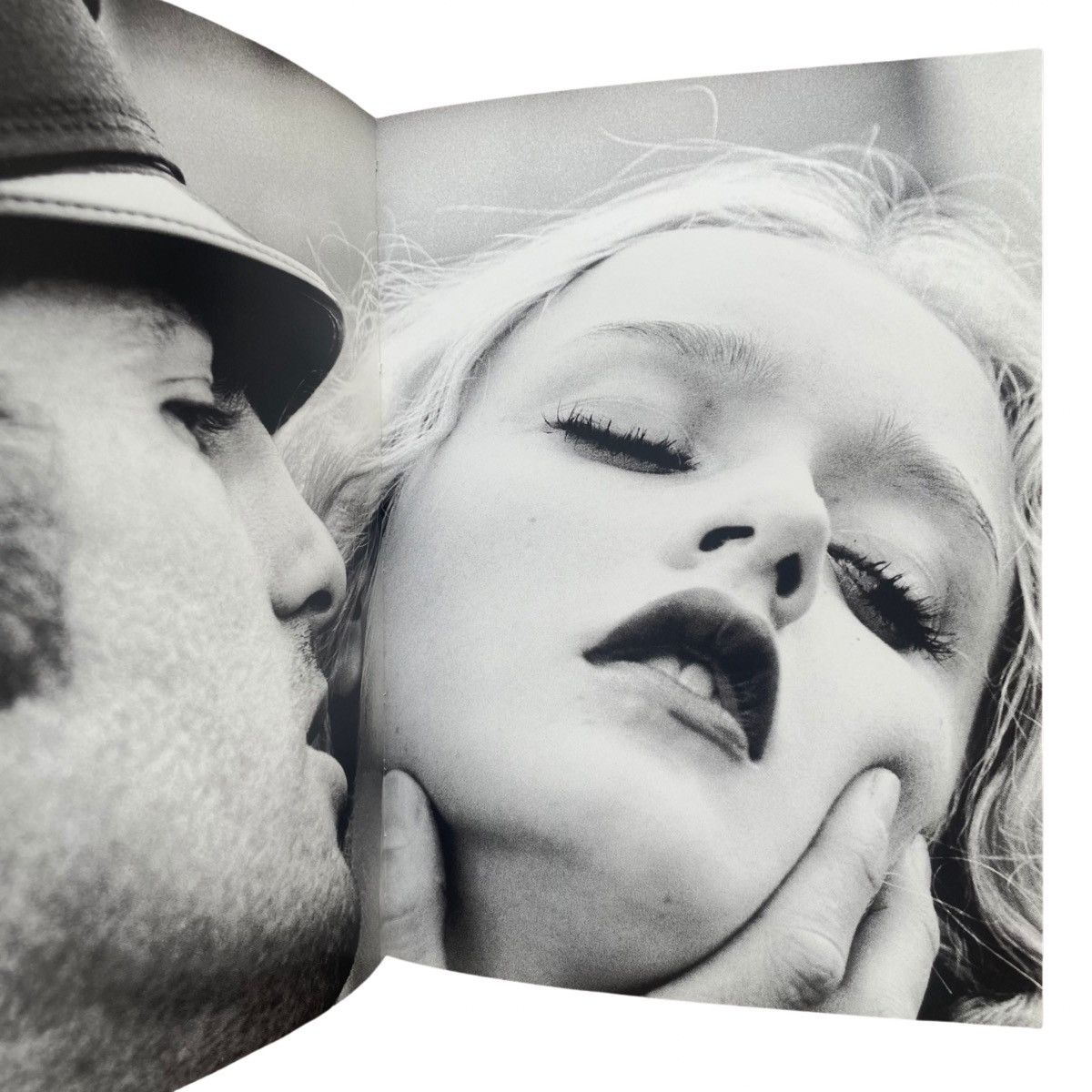 Designer × Vintage Ellen von Unwerth Revenge Book Signed Limited Edition 5/50 Size ONE SIZE - 6 Thumbnail